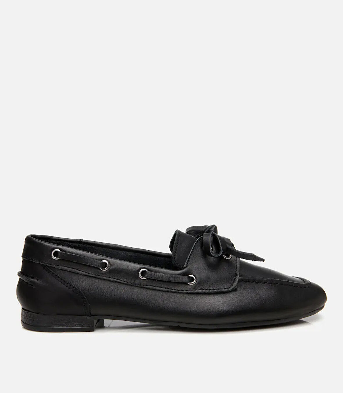 Kadın Deri Siyah Bağcıklı Günlük Loafer