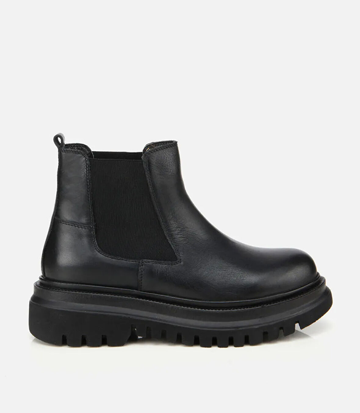 Kadın Deri Siyah Lastik Detaylı Kalın Tabanlı Düz Bot