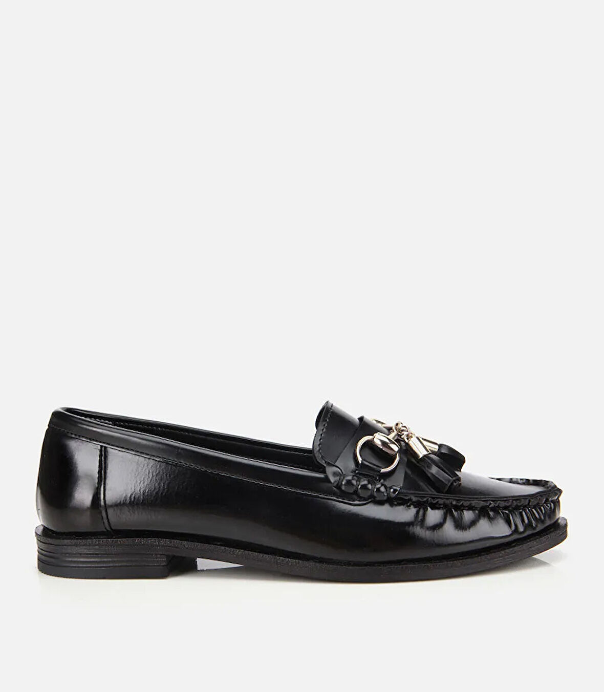 Kadın Rugan Siyah Püsküllü Klasik Loafer