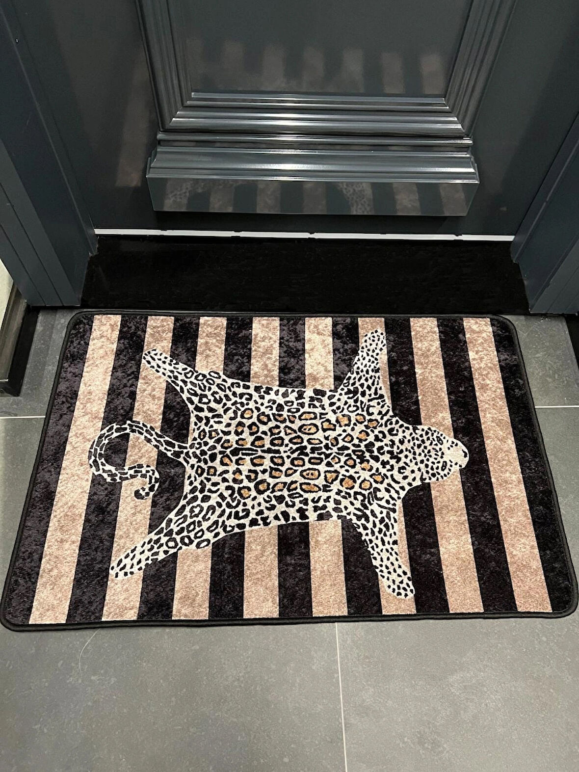 Leopar Desen Kapıönü Paspası - Bej