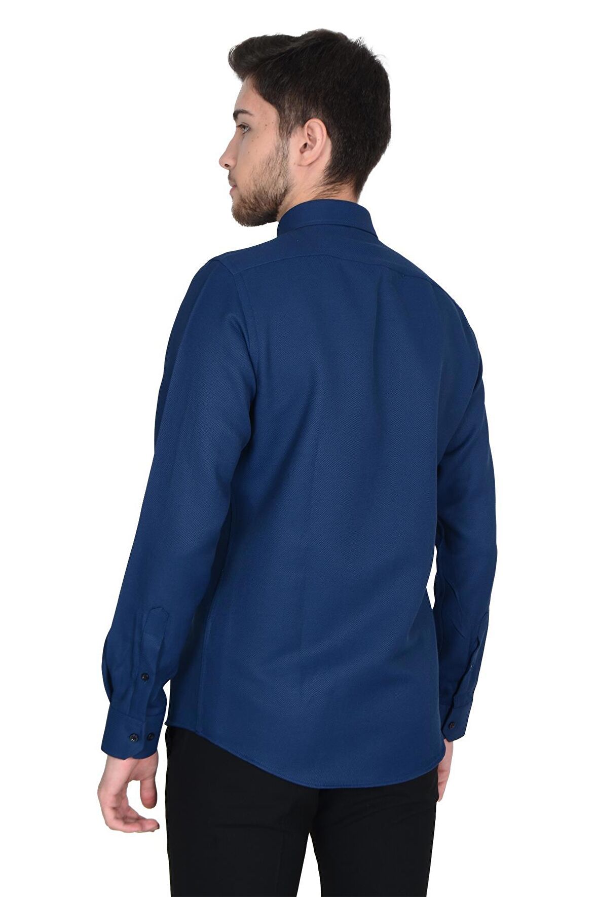 1011-Yaka Düğmeli Dokulu Erkek Gömlek