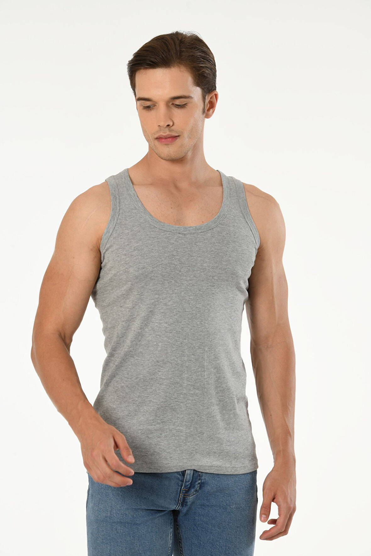 6'LI RİBANA ERKEK ATLET