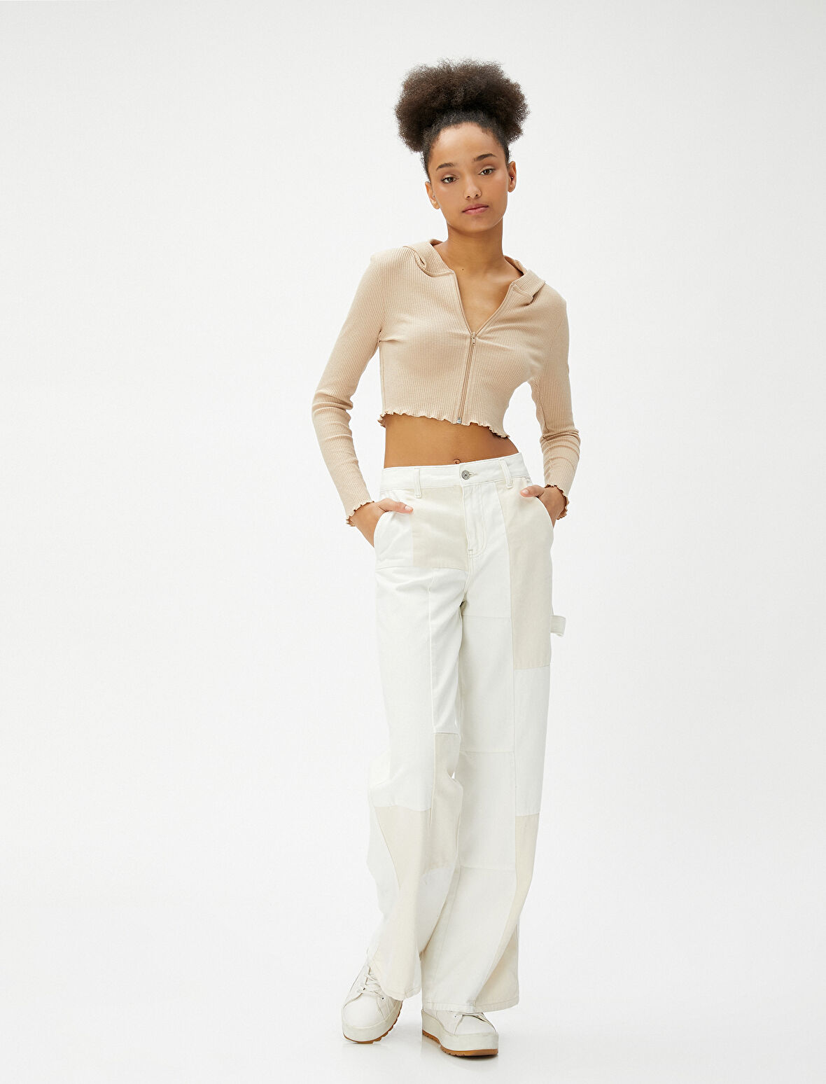 Kapüşonlu Hırka Crop Fermuarlı Kaşkorse Dikiş Detaylı