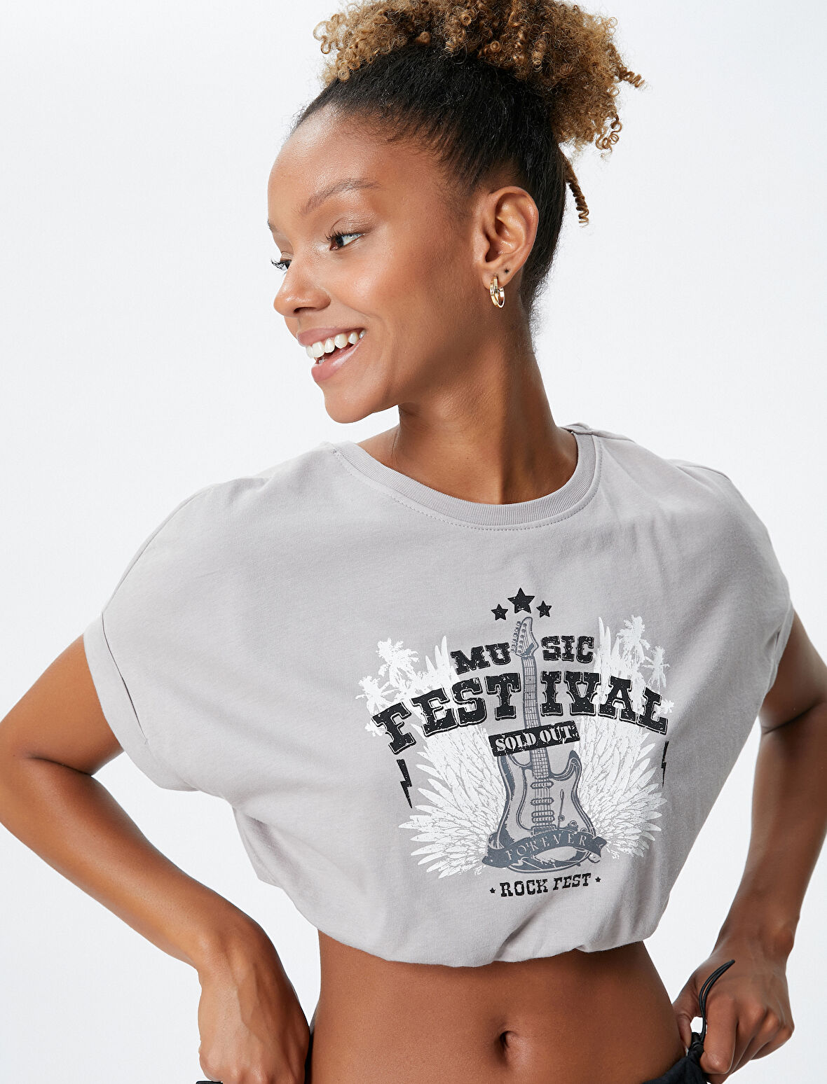 Crop Tişört Rahat Kesim Slogan Baskılı Bisiklet Yaka Kısa Kollu