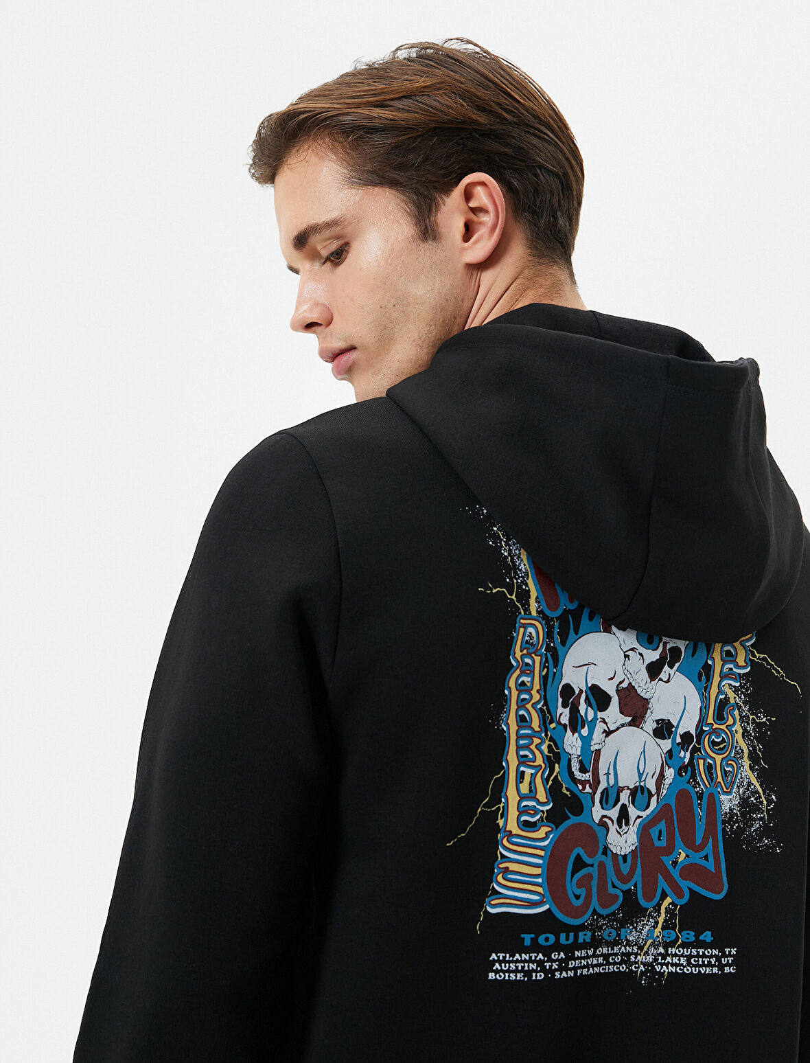 Arkası Baskılı Hoodie Kuru Kafa Temalı Kanguru Cep Detaylı