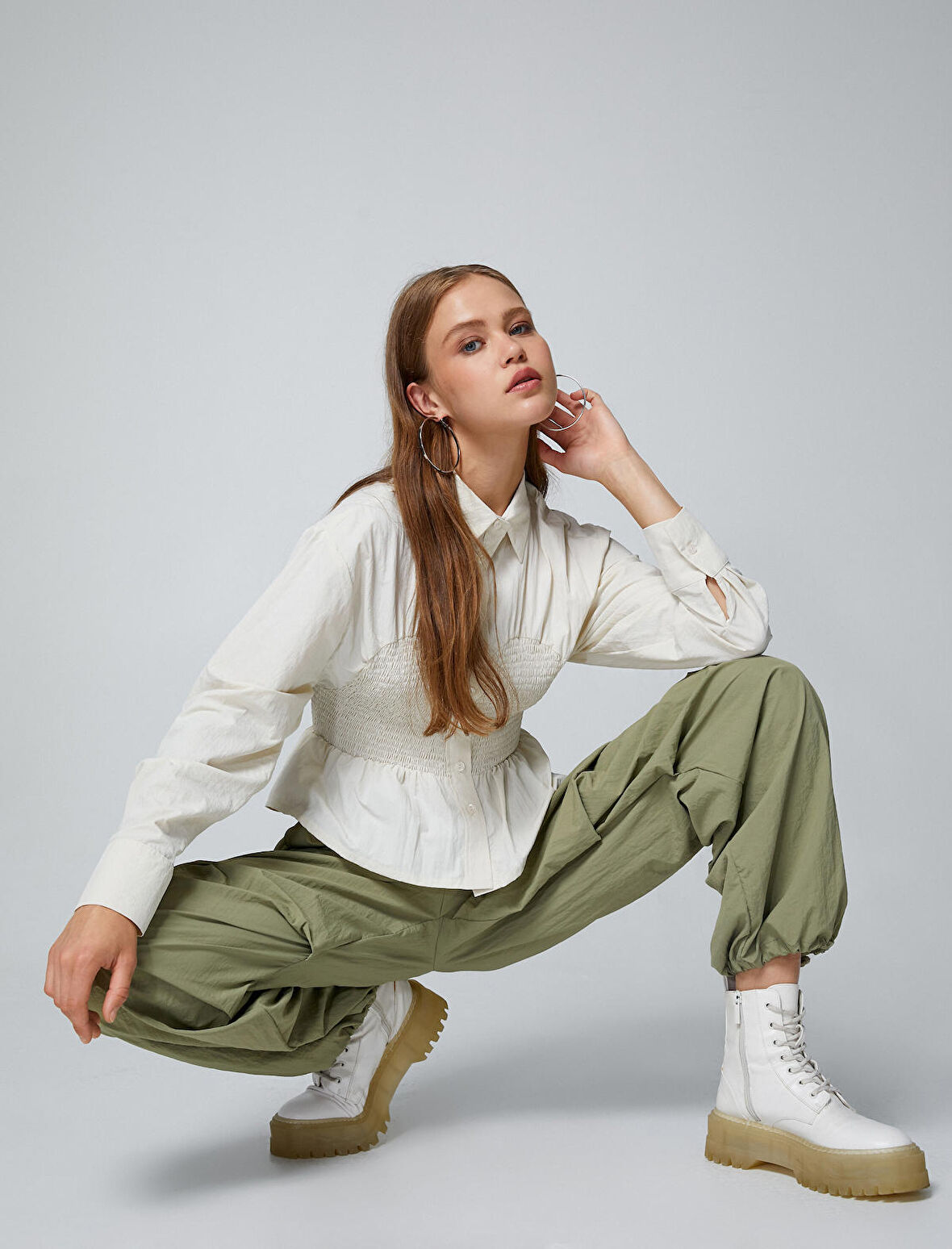 Gömlek Gipe Detaylı Korse Görünümlü Uzun Kollu 