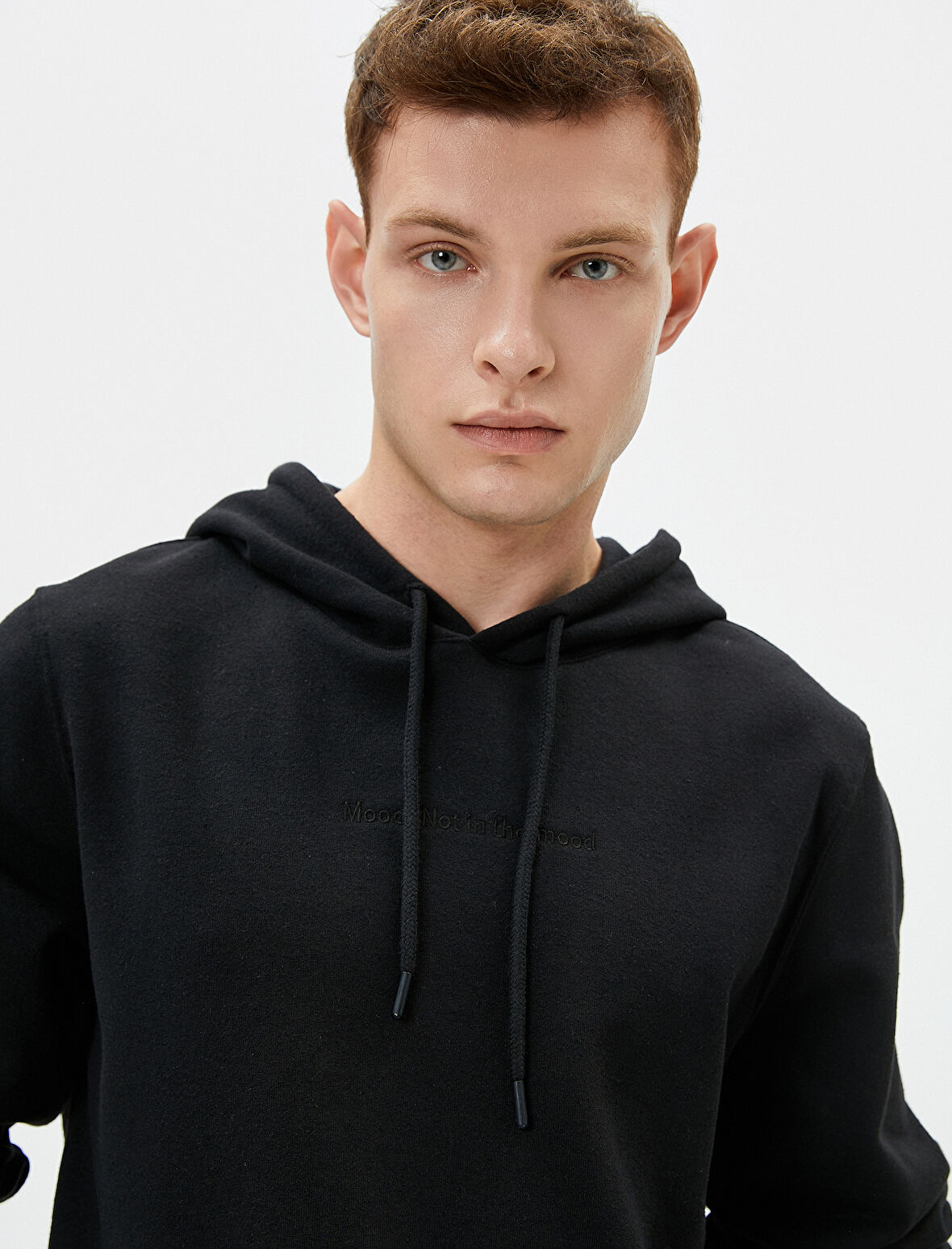 Slogan İşlemeli Hoodie Kanguru Cep Detaylı