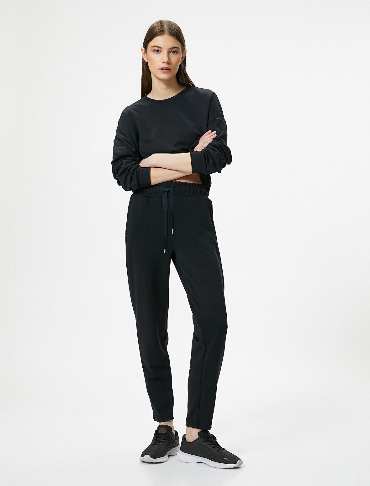 Modal Kumaş Crop Spor Sweatshirt Asimetrik Kesim Bisiklet Yaka Uzun Kollu 