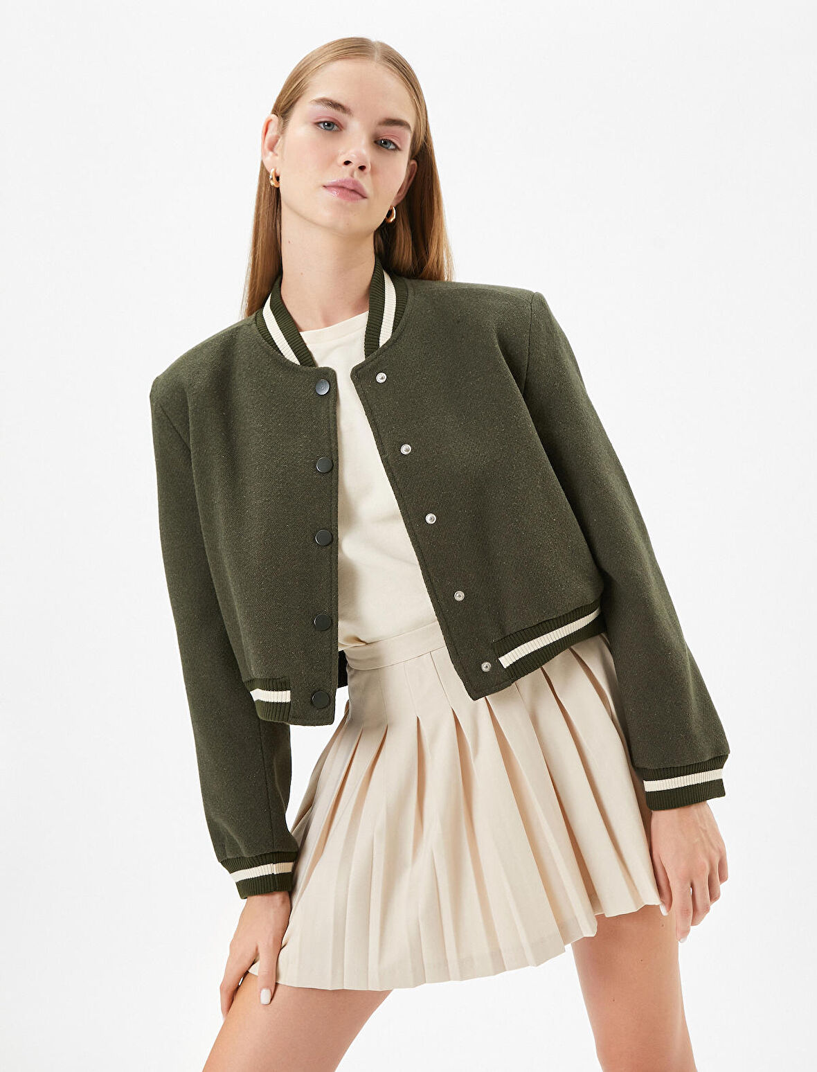 Kolej Ceket Slim Fit Crop Yuvarlak Yaka Çıtçıt Düğme Kapamalı