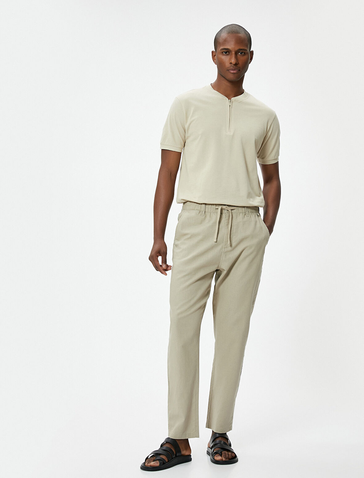 Hakim Yaka Tişört Yarım Fermuarlı Slim Fit Kısa Kollu