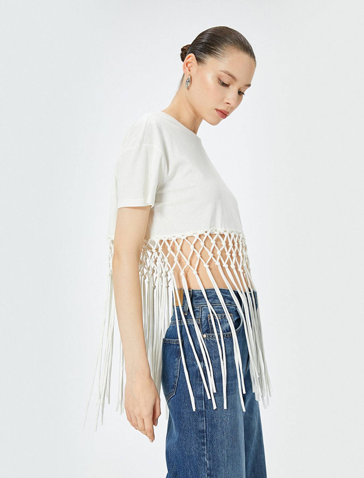 Püsküllü Crop Tişört Kısa Kollu Bisiklet Yaka Pamuklu Rahat Kalıp