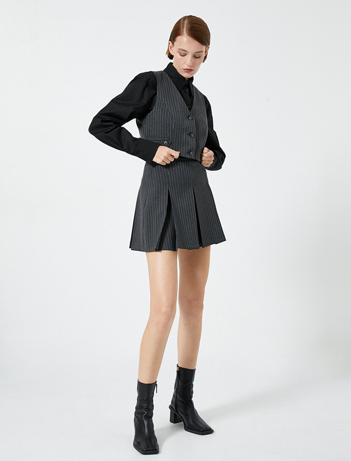 Crop Yelek Düğmeli V Yaka Astarlı