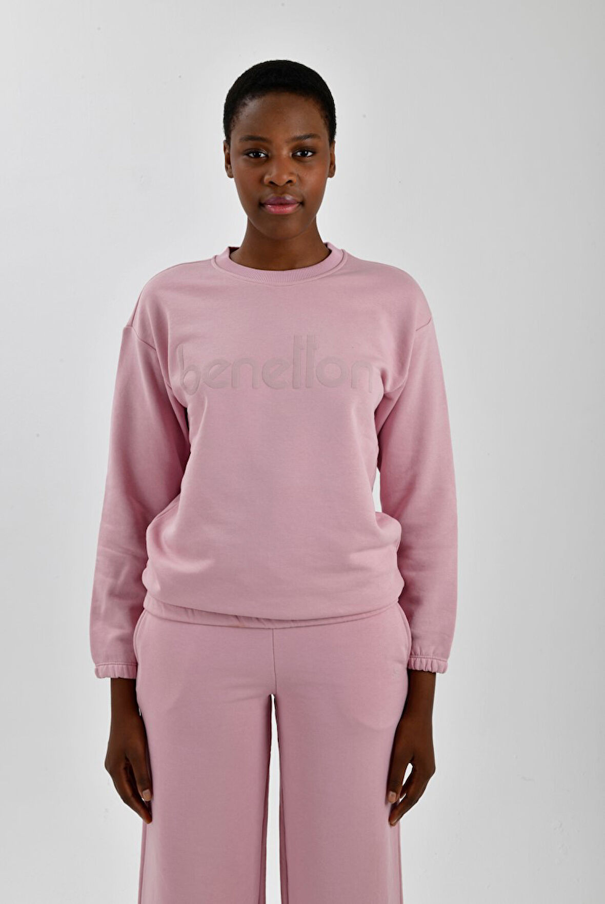 Kadın Önü Logo Baskılı Bisiklet Yaka Sweatshirt