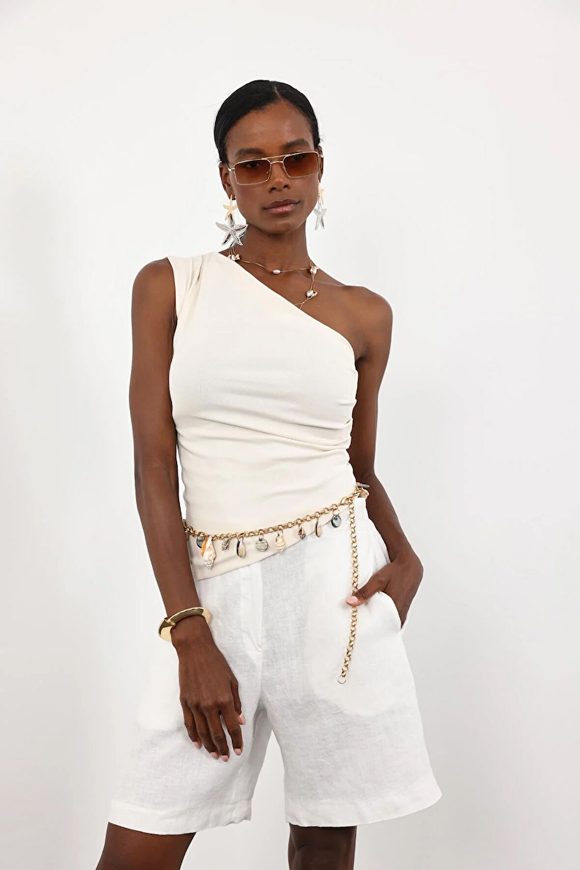 Beyaz Şehir Boy Keten Şort 1486