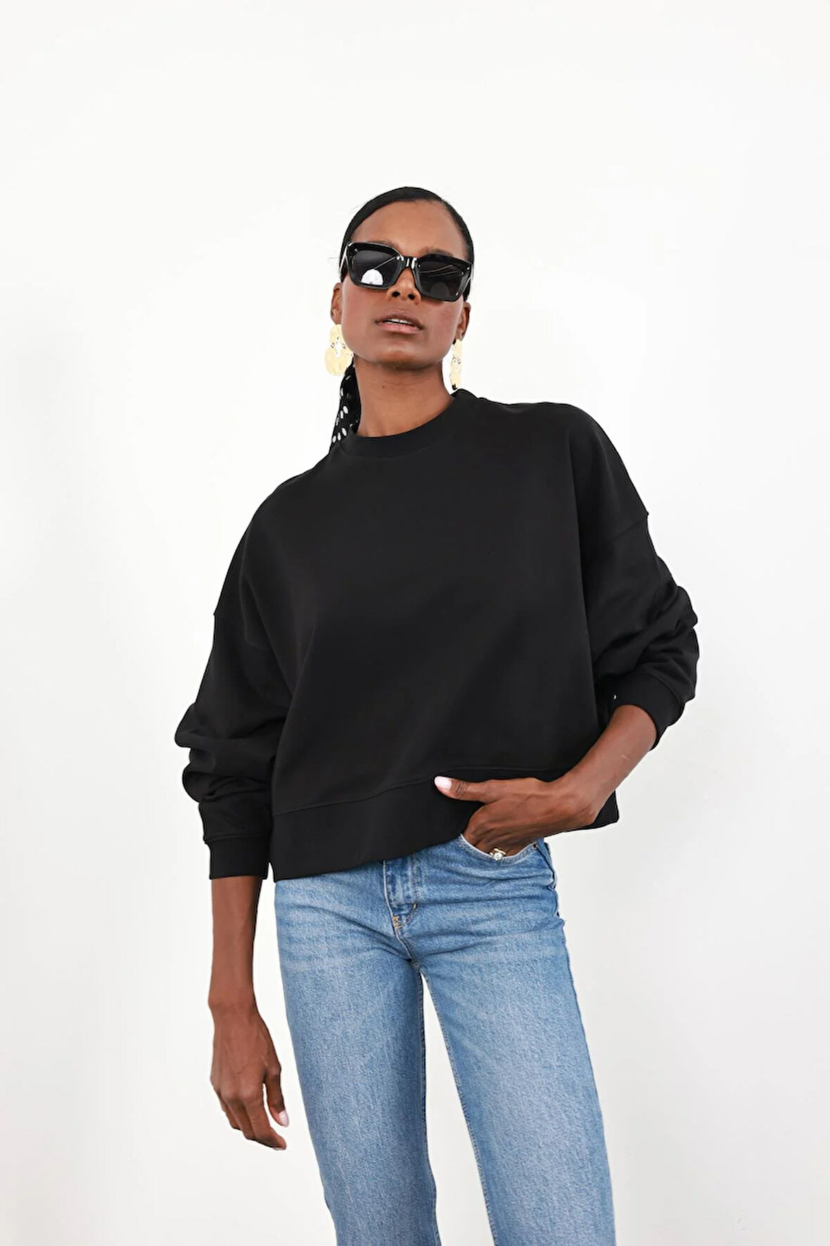 Siyah Basic Sweatshirt 