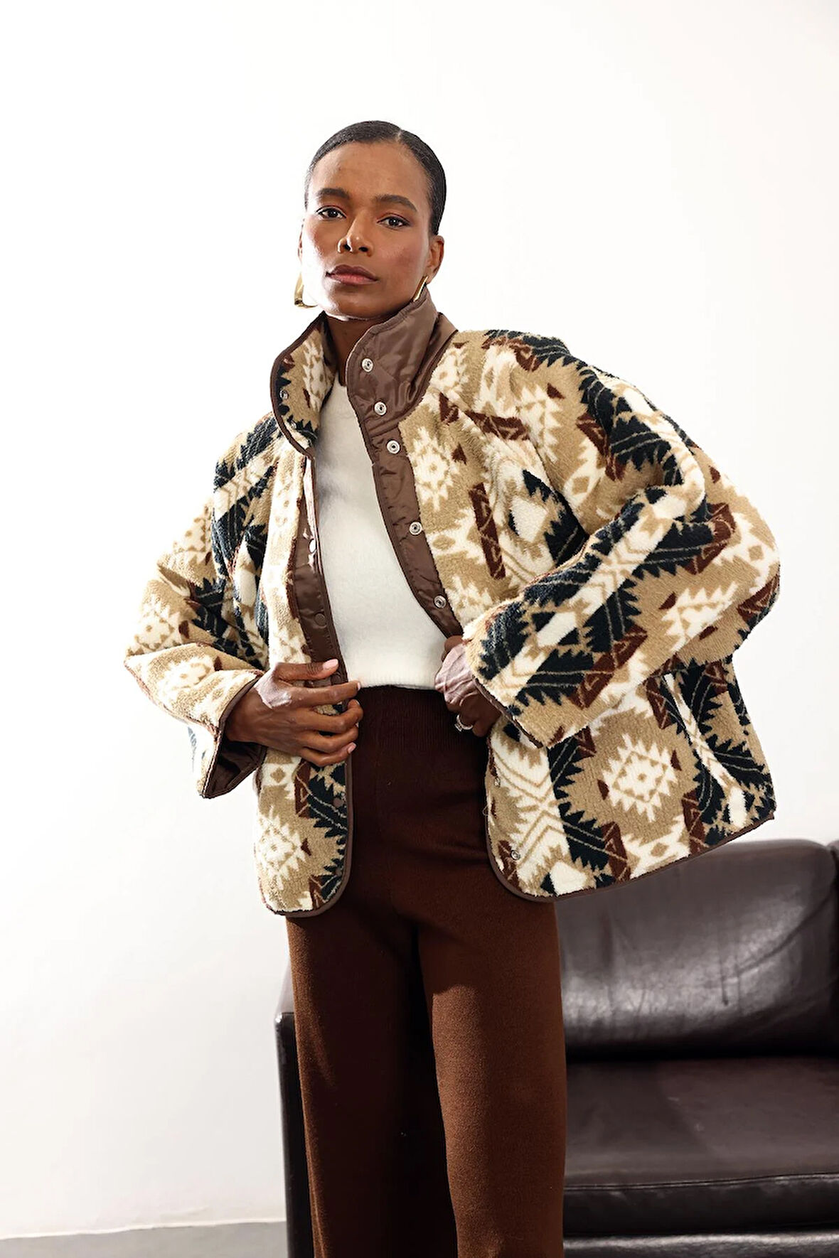 Kahverengi Çift Taraflı Şişme Polar Mont 01304