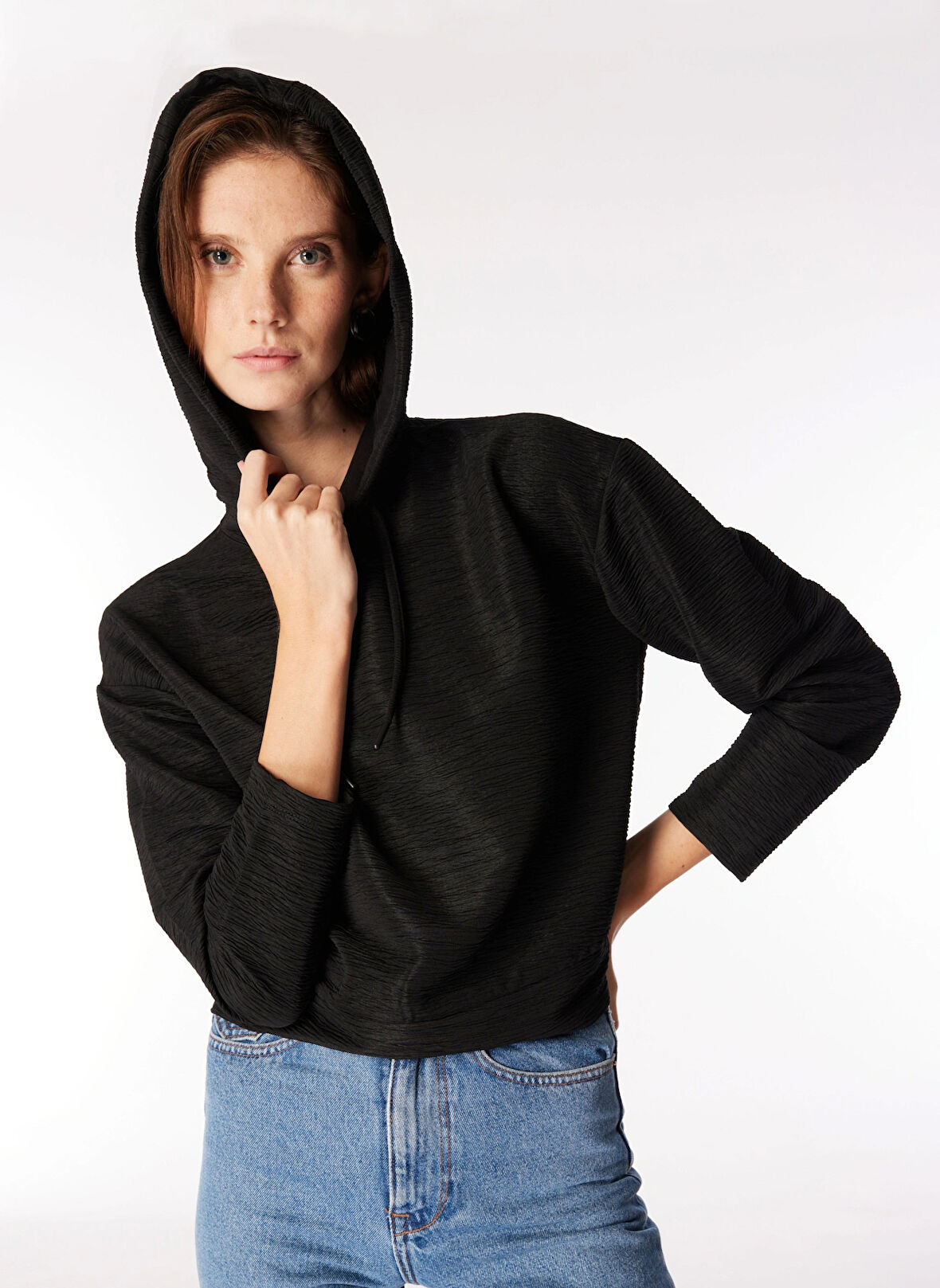 Fabrika Kapüşon Yaka Crinkle Siyah Kadın Sweatshırt F4WL-SWT0536