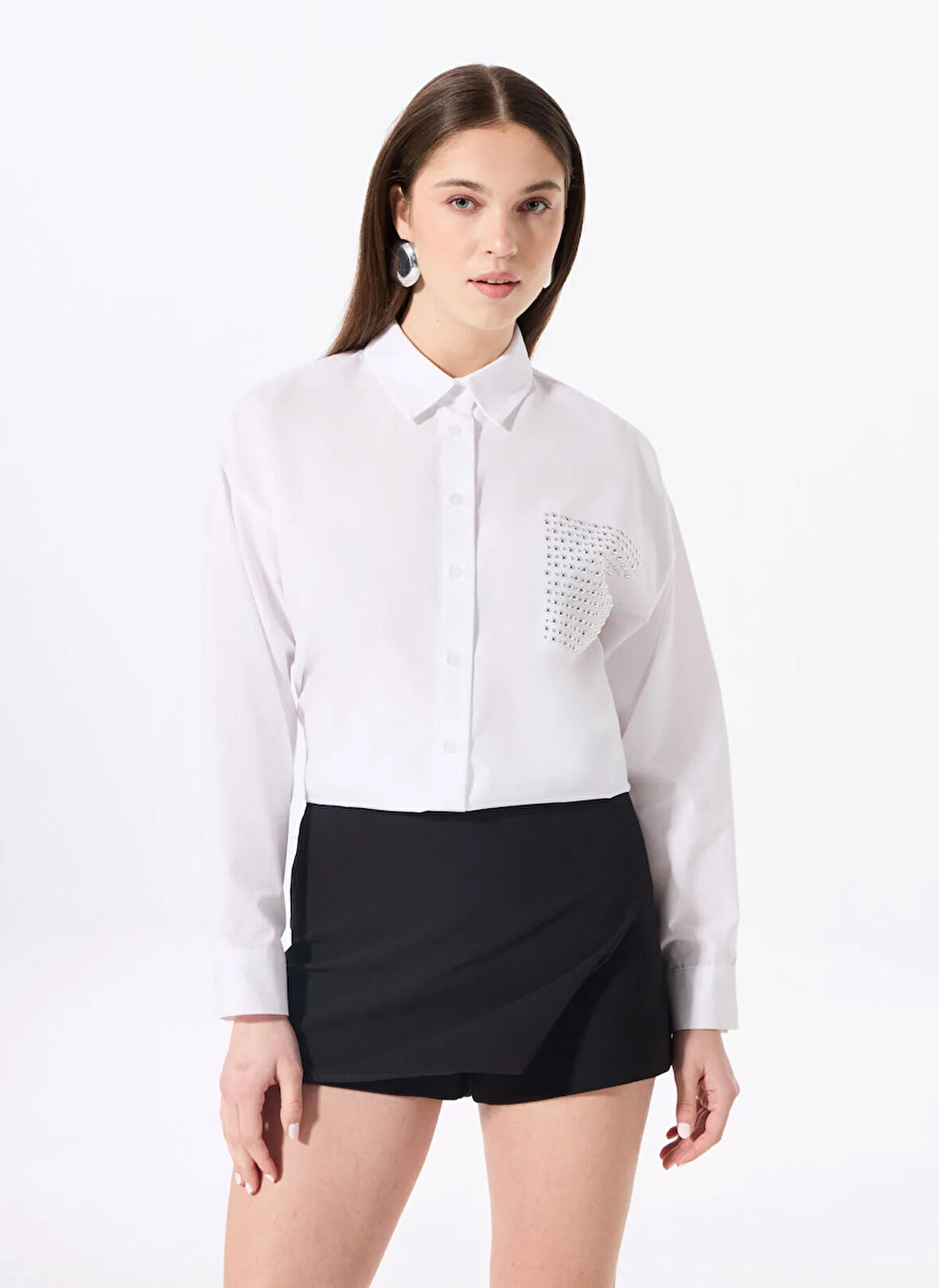 Fabrika Loose Fit Gömlek Yaka Taşlı Beyaz Kadın Gömlek F5SL-GML0409