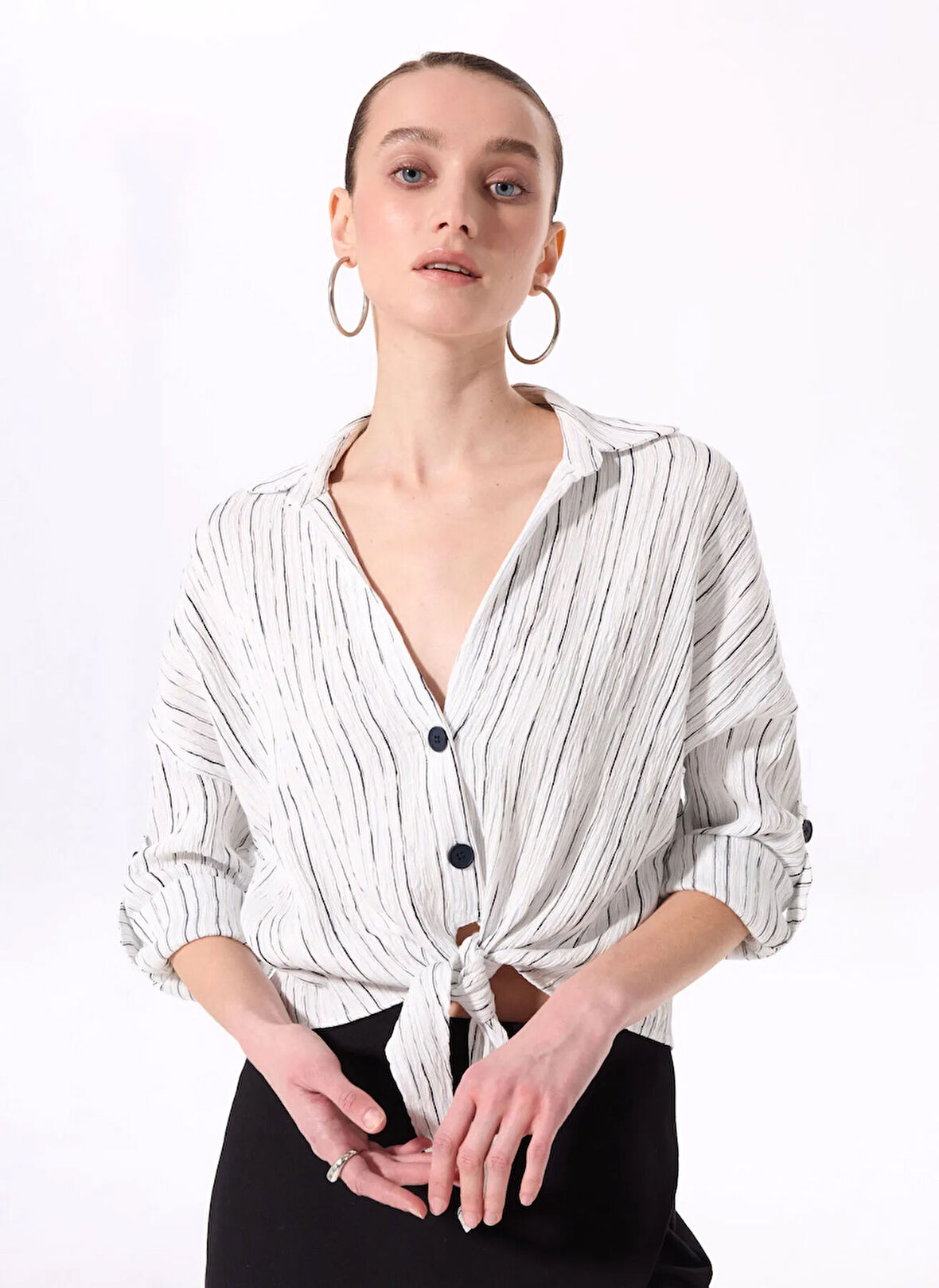 Fabrika V Yaka Çizgili Ekru - Mavi Kadın Bluz F5SL-BLZ0123