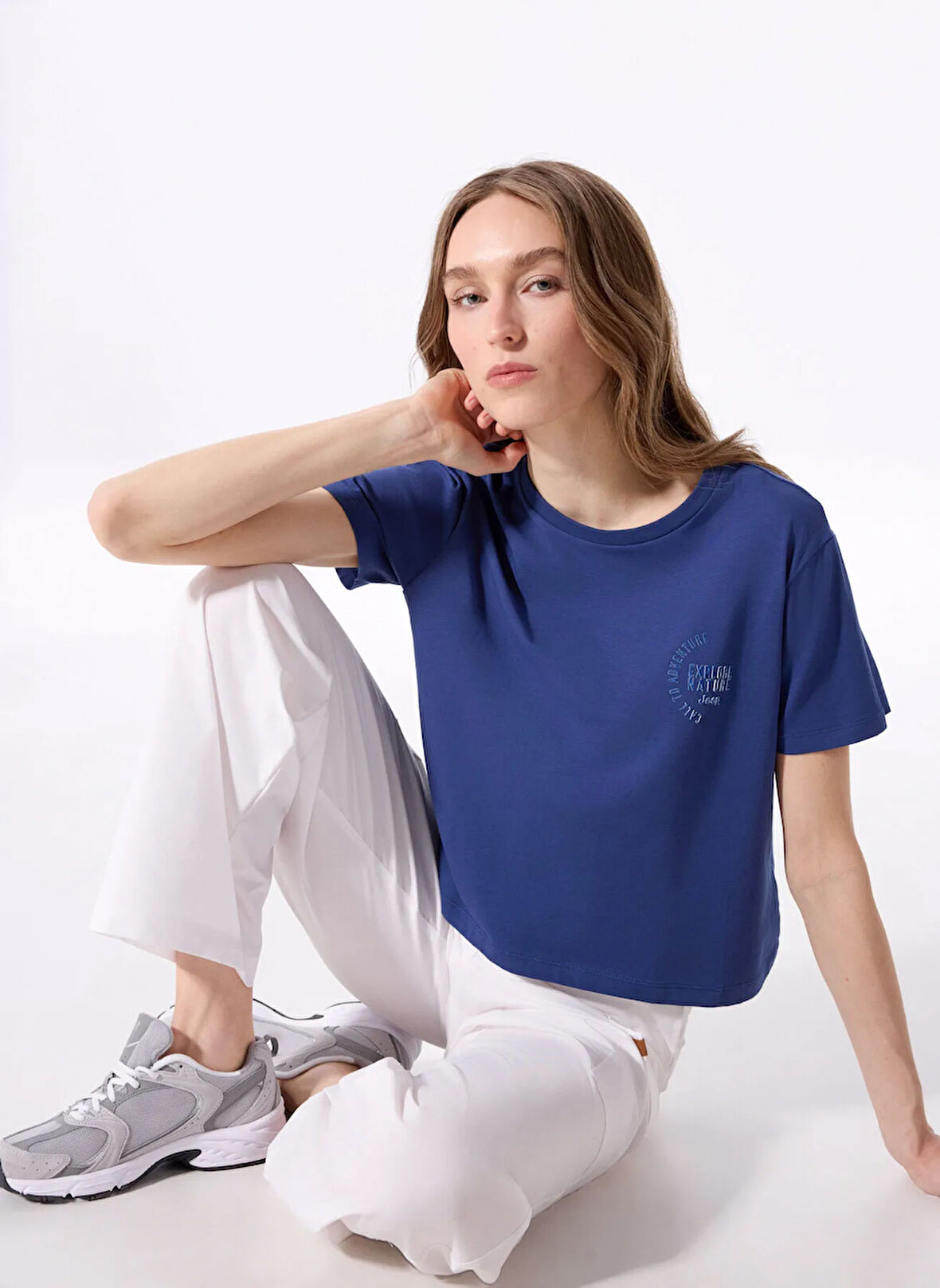 Jeep Bisiklet Yaka Baskılı Lacivert Kadın T-Shirt J5SL-TST7886