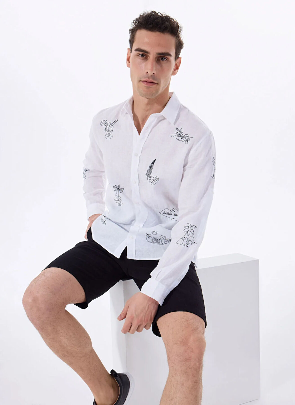 Beyaz Erkek Regular Fit Nakışlı %100 Keten Gömlek F5SM-GML 2737