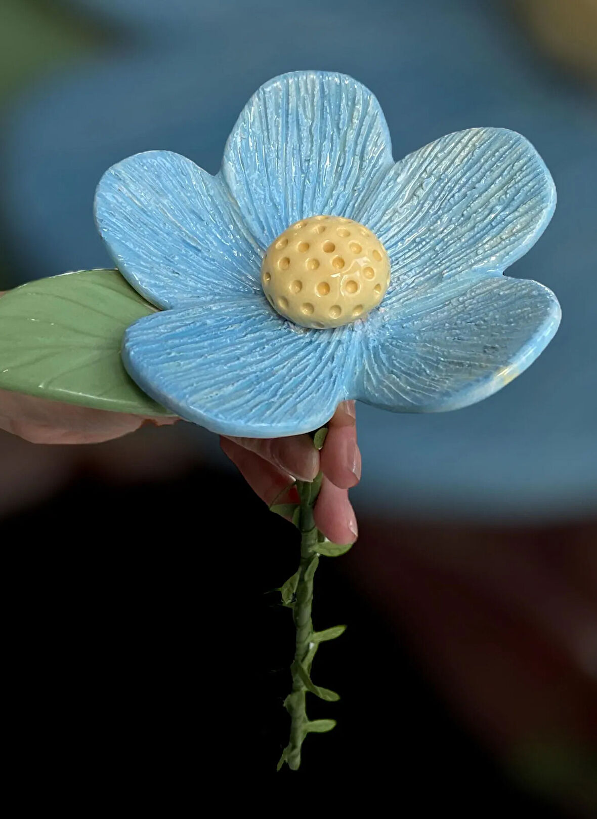 Gri Kozalak Mavi Dekoratif Çiçek MAVİ ÇİÇEK