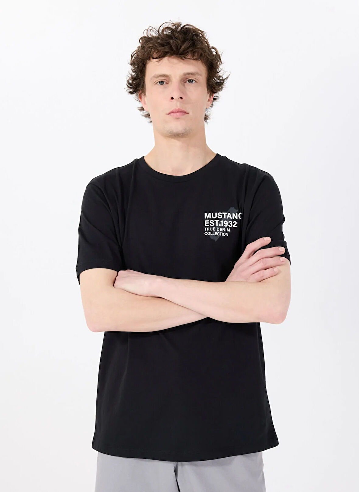 Mustang Bisiklet Yaka Baskılı Siyah Erkek T-Shirt M5SM-TST1929