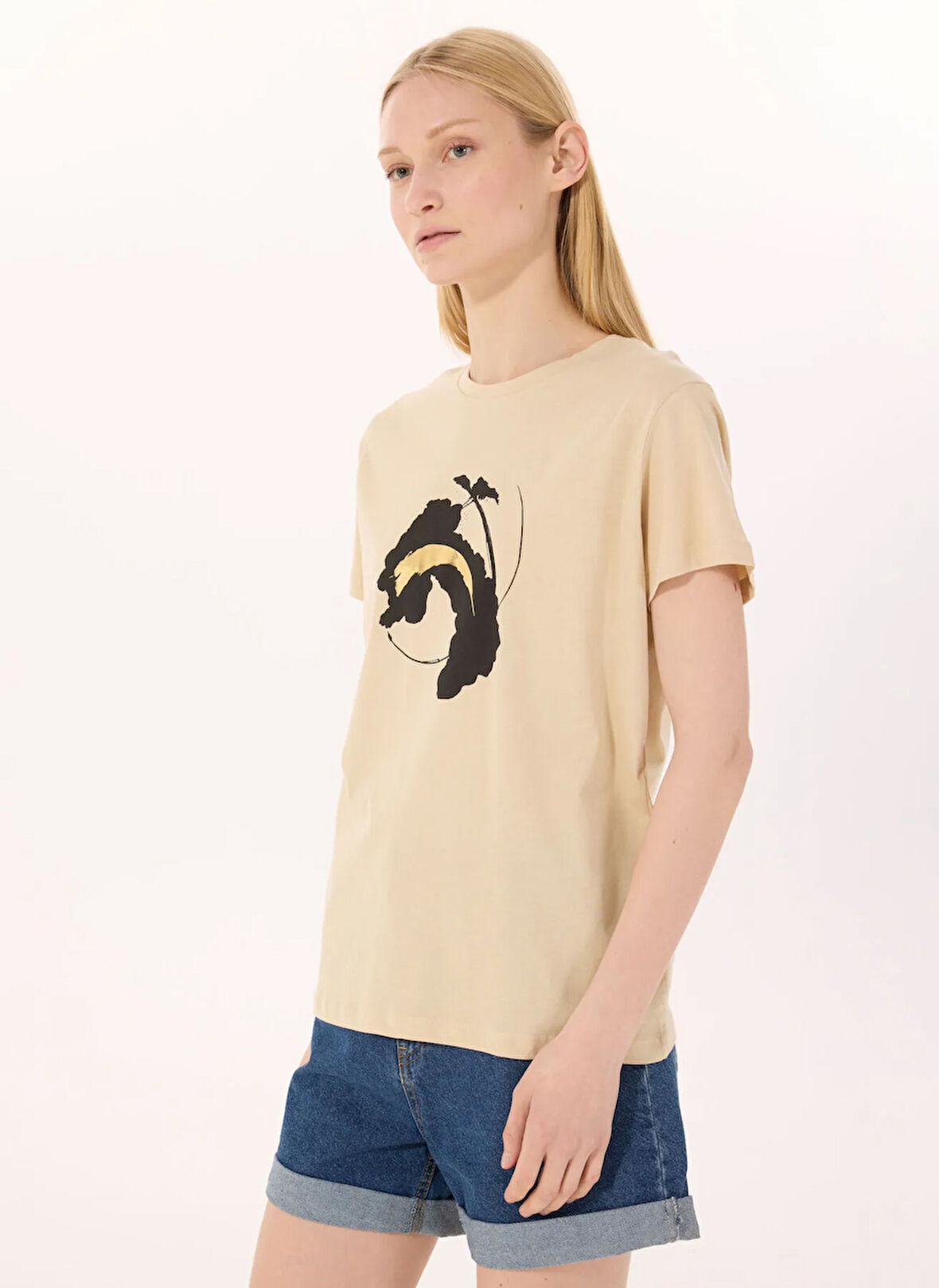 Limon Yuvarlak Yaka Baskılı Bej Kadın T-Shirt L5SL-TST5817