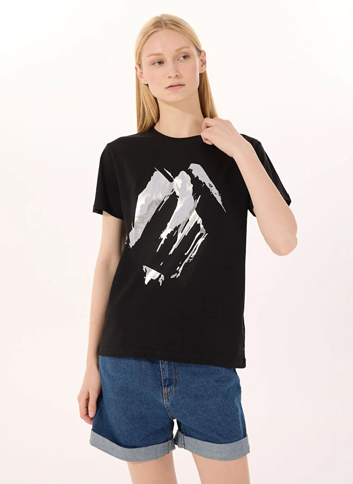 Limon Yuvarlak Yaka Baskılı Siyah Kadın T-Shirt L5SL-TST5810