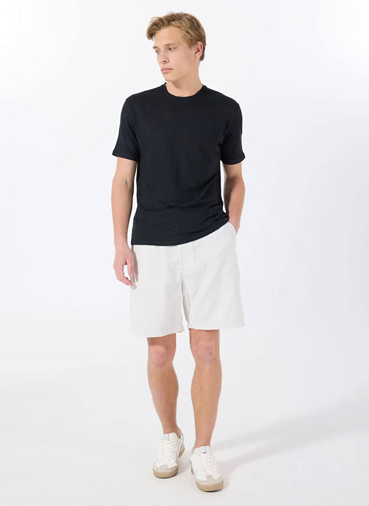 Mr. Mood Bisiklet Yaka Siyah Erkek T-Shirt MR FIGUI