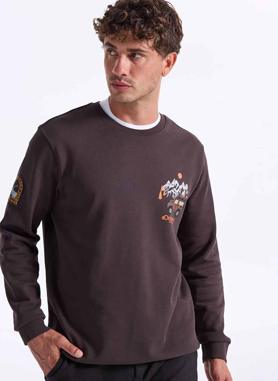 Discovery Expedition D5WM-SWT3876 Kahve Kapüşon Yaka Relaxed Baskılı Erkek Sweatshırt