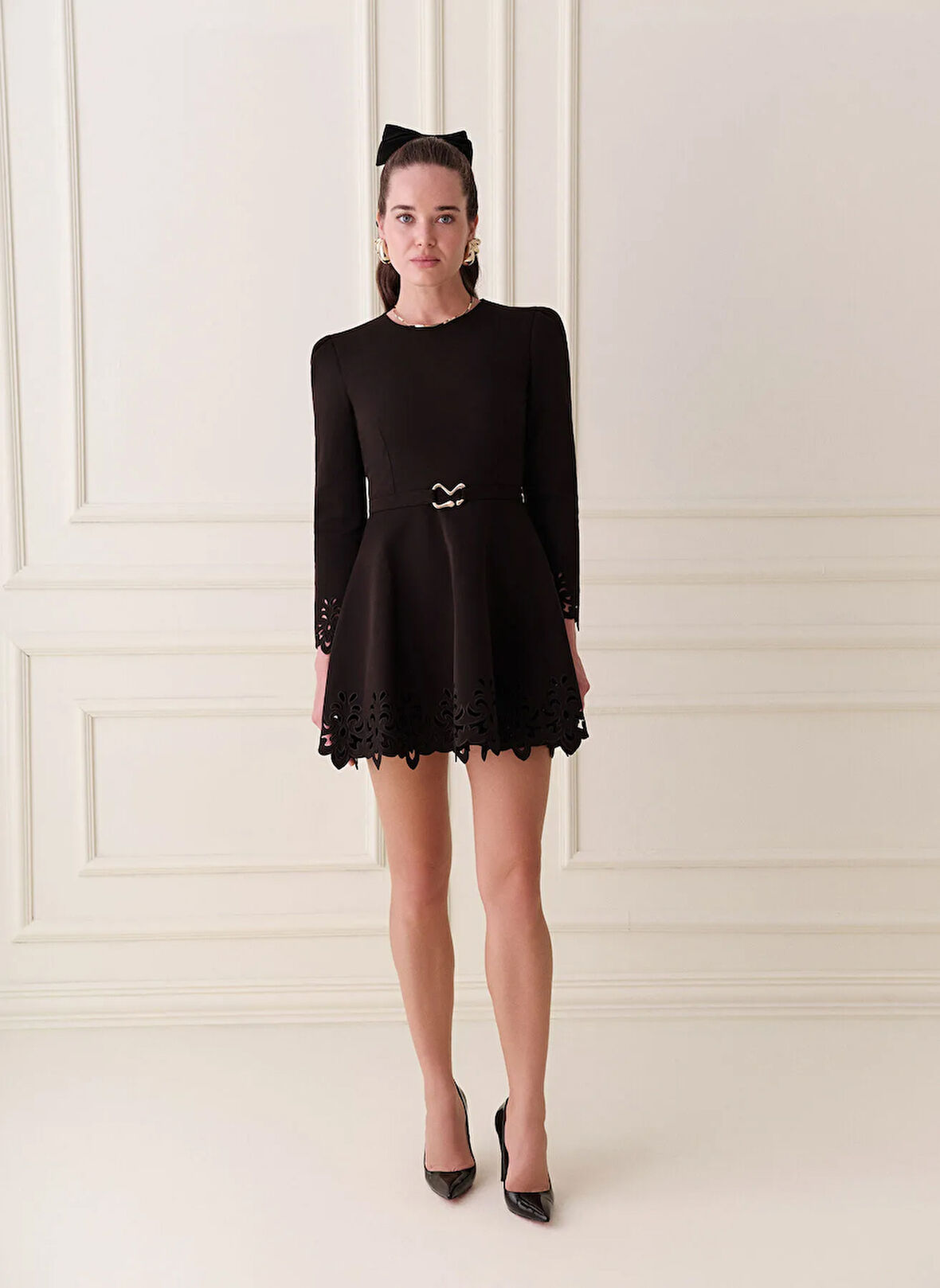 Selyns Bisiklet Yaka Siyah Kısa Kadın Elbise Alessia Elbise