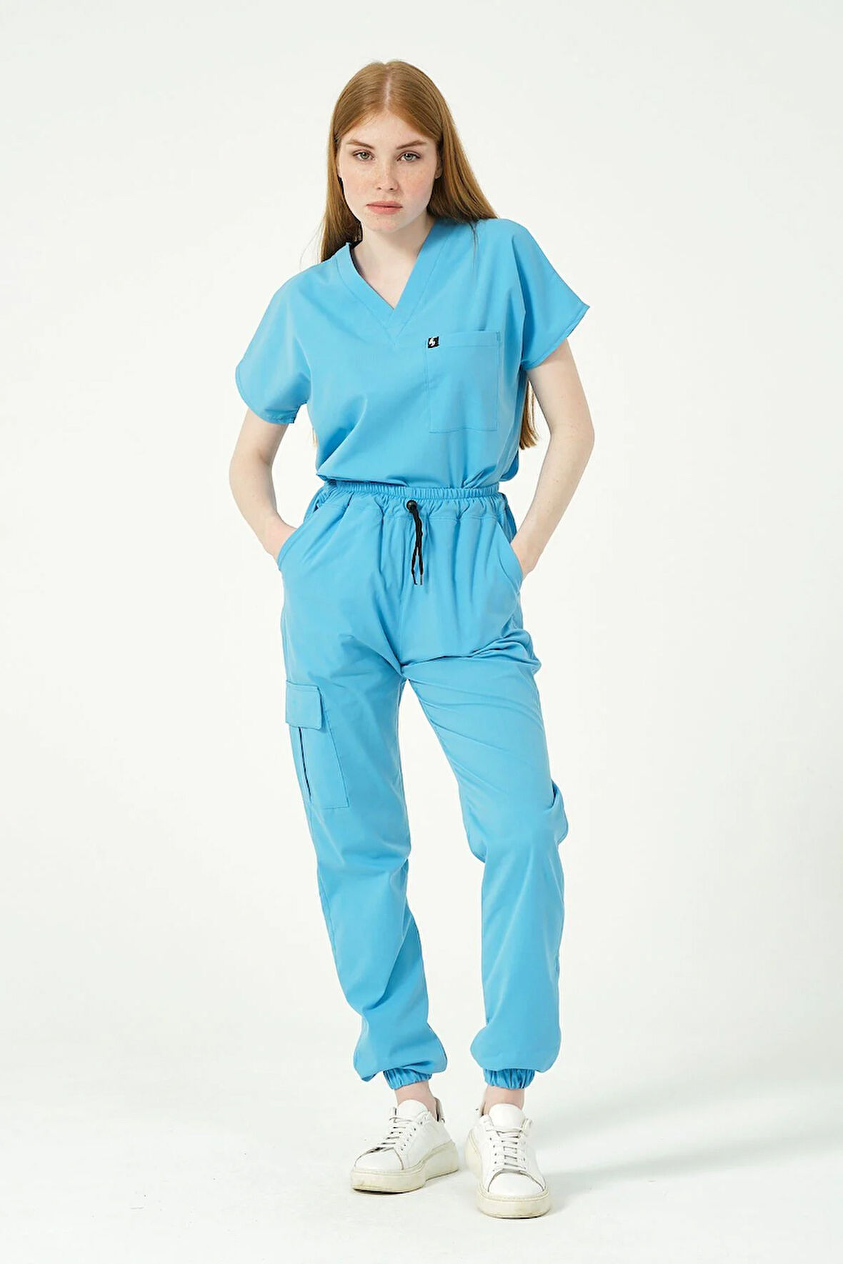 Bebe Mavi Likralı Scrubs Kargo Cep Jogger Paça Doktor Hemşire Forması Yarasa Kol Takım Unisex