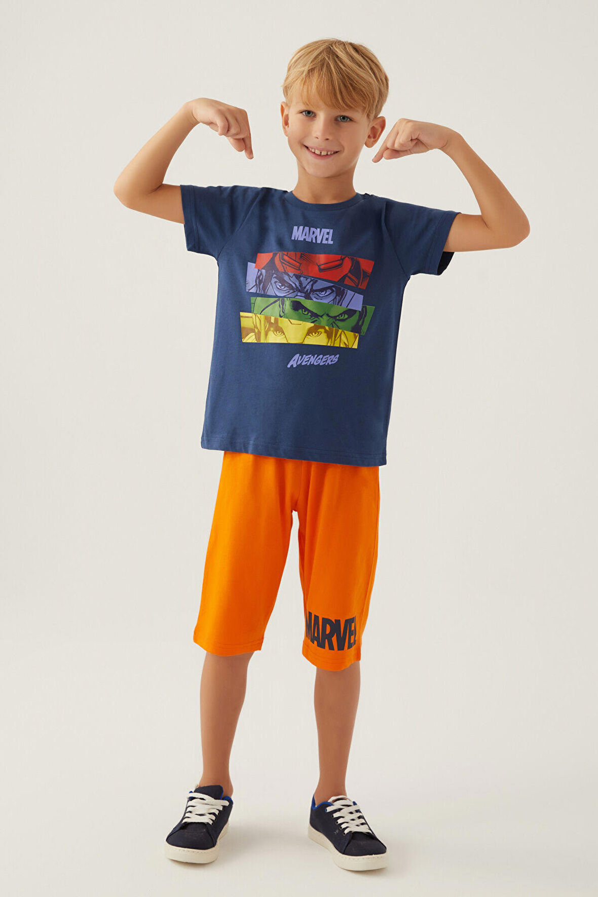 Avangers Marvel Koyu İndigo Erkek Çocuk Kapri Takım