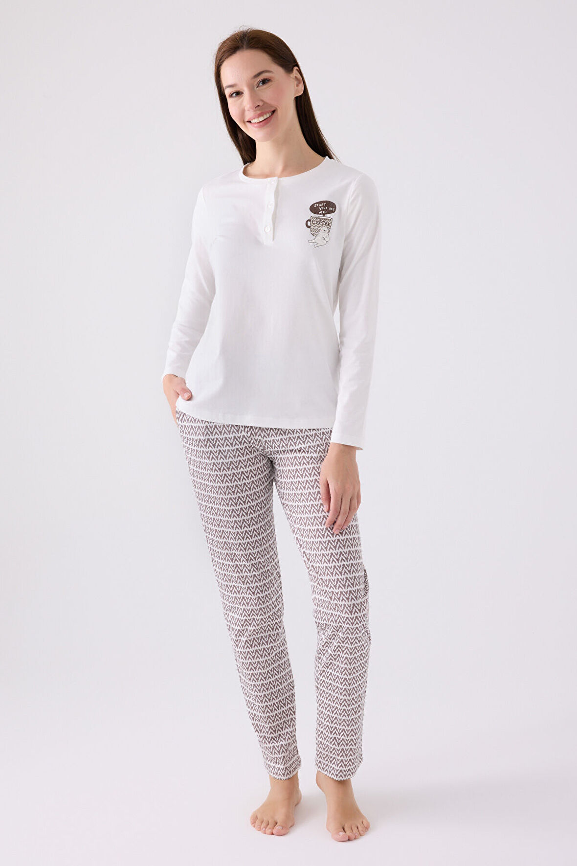 Arnetta Kadın Uzun Kol Pijama Takım AR3087 Krem