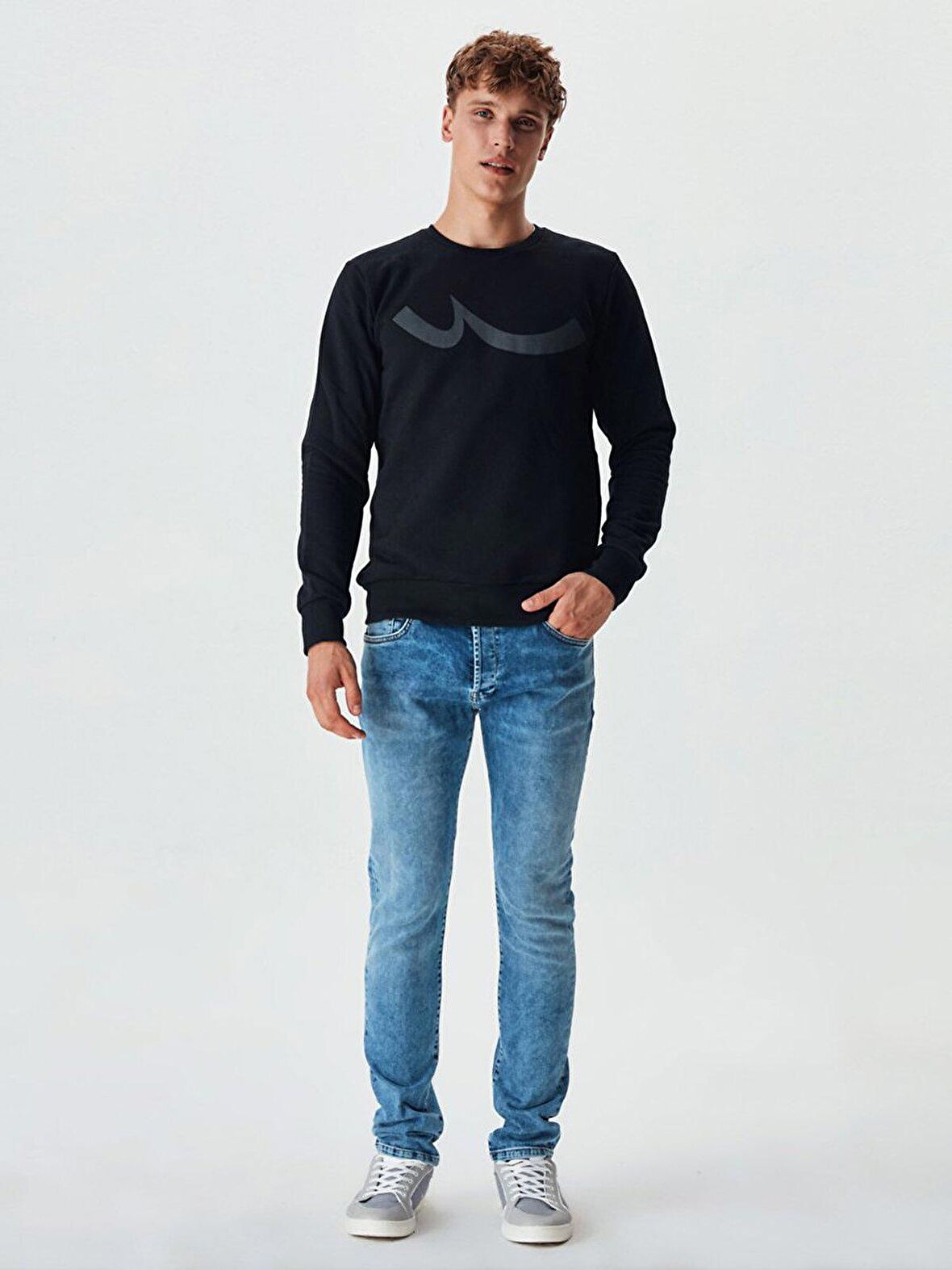 LTB Logolu Bisiklet Yaka Siyah Sweatshırt