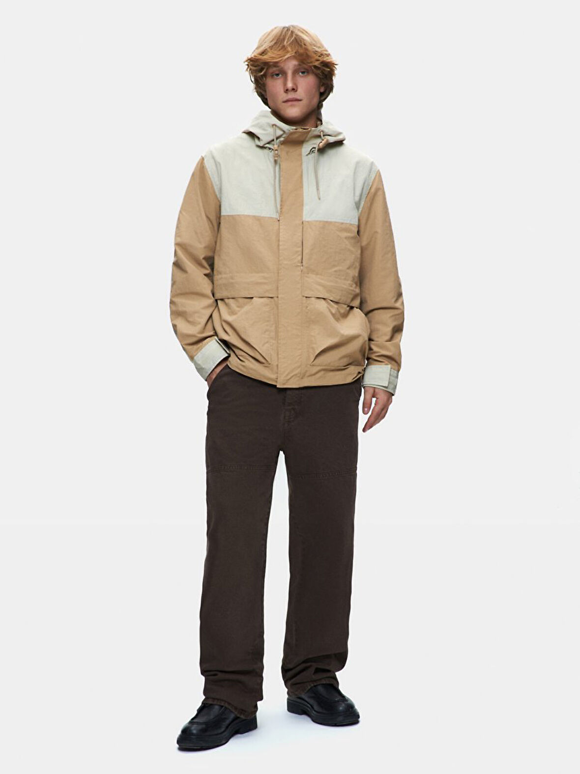 Kapüşonlu Blok Renkli Rüzgarlık Karışık Mont