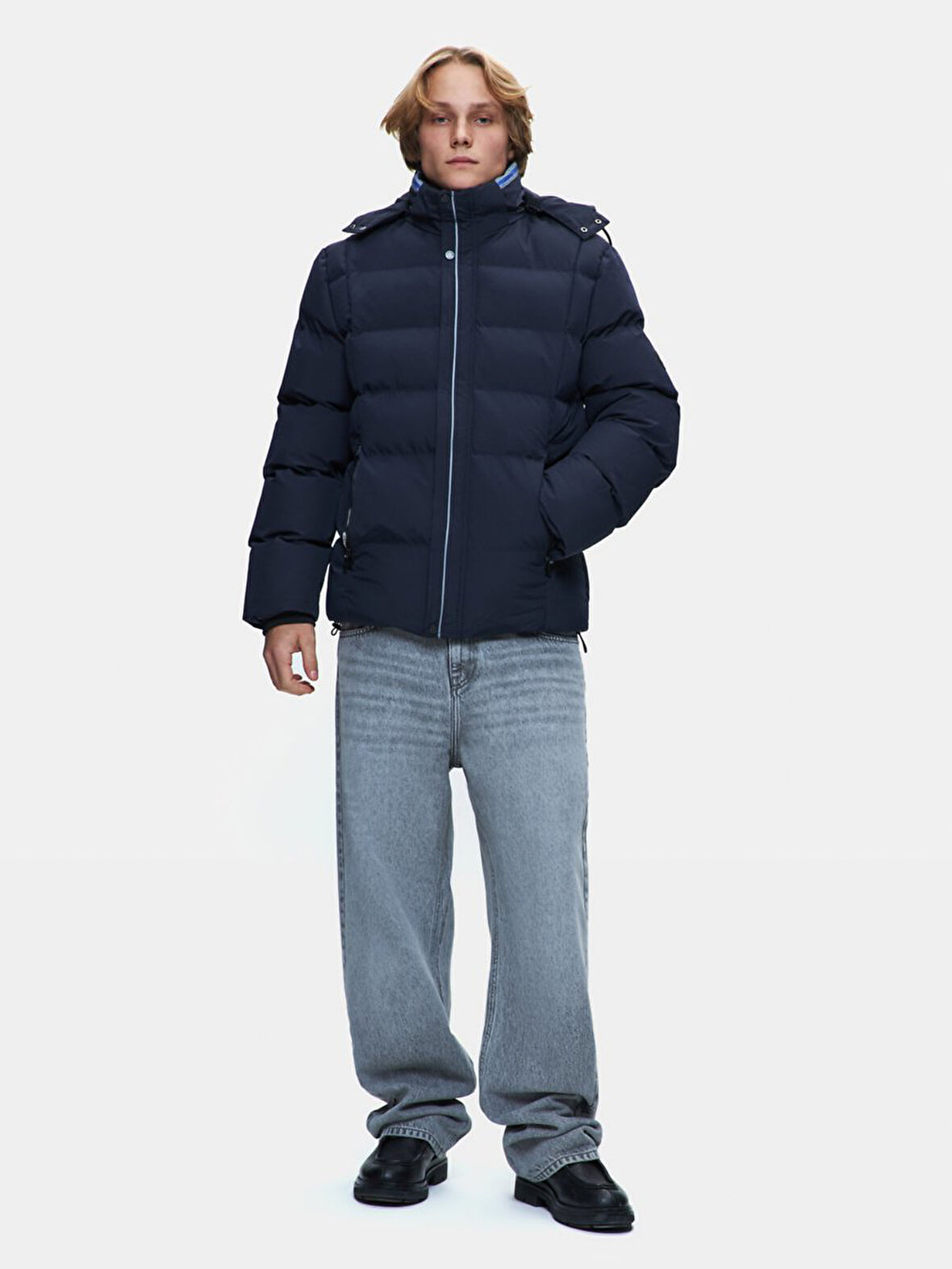 Uzun Kollu Kapüşonlu Şişme Lacivert Mont