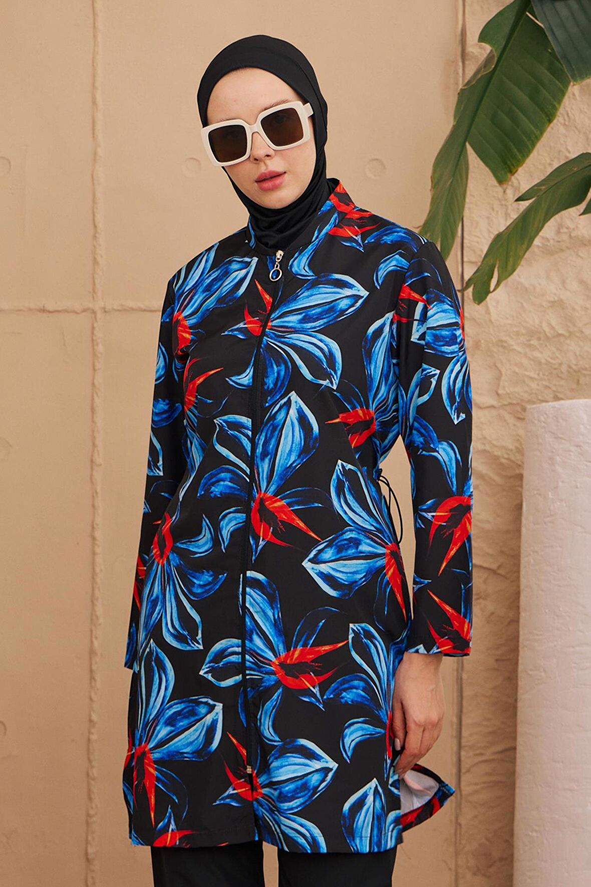 Tesettür Mayo Rahat Kesim Siyah Üzerine Mavi Yaprak