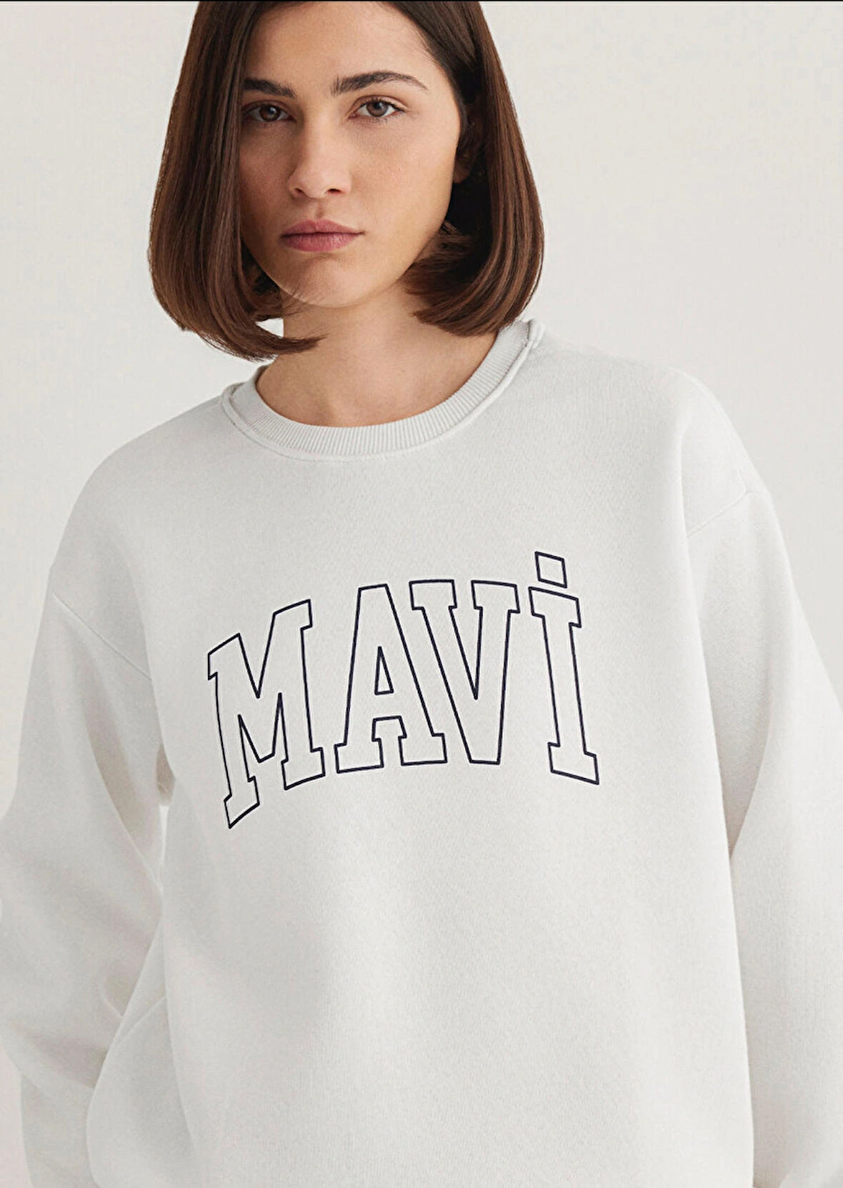 Mavi Bisiklet Yaka Ekru Kadın Sweatshırt DMK.M1611192-70057-MAVI LOGO SWEATSHIRT