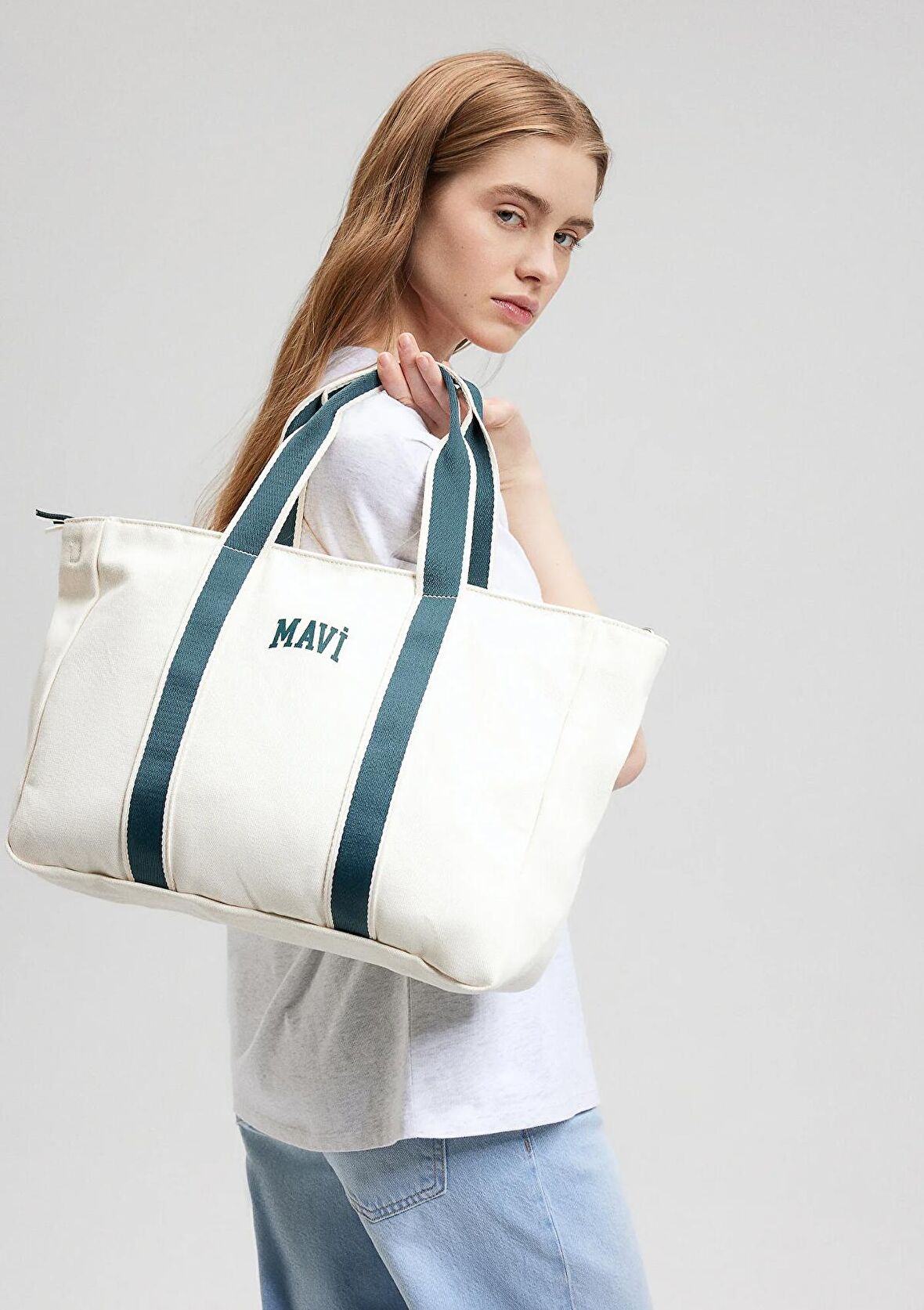 Mavi Logo Baskılı Beyaz Omuz Çantası 1912121-34523