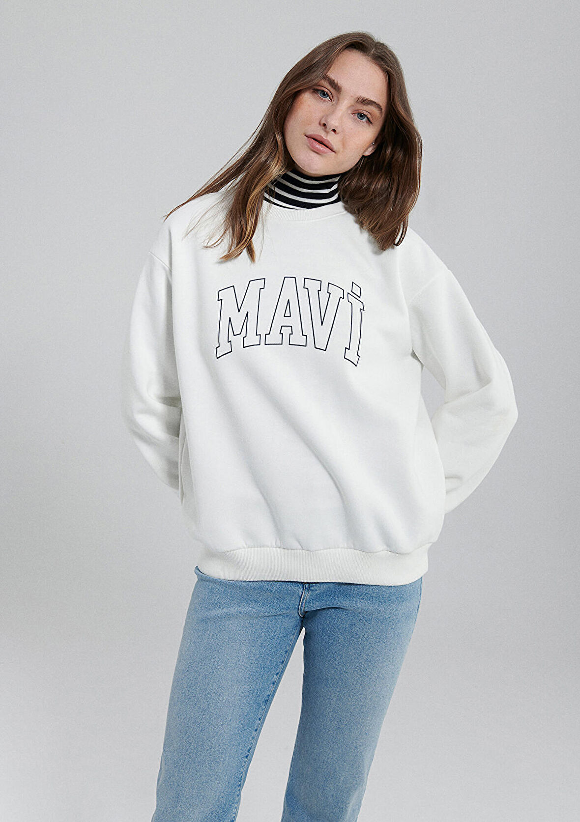 Mavi Logo Baskılı Beyaz Sweatshirt 1611192-70057