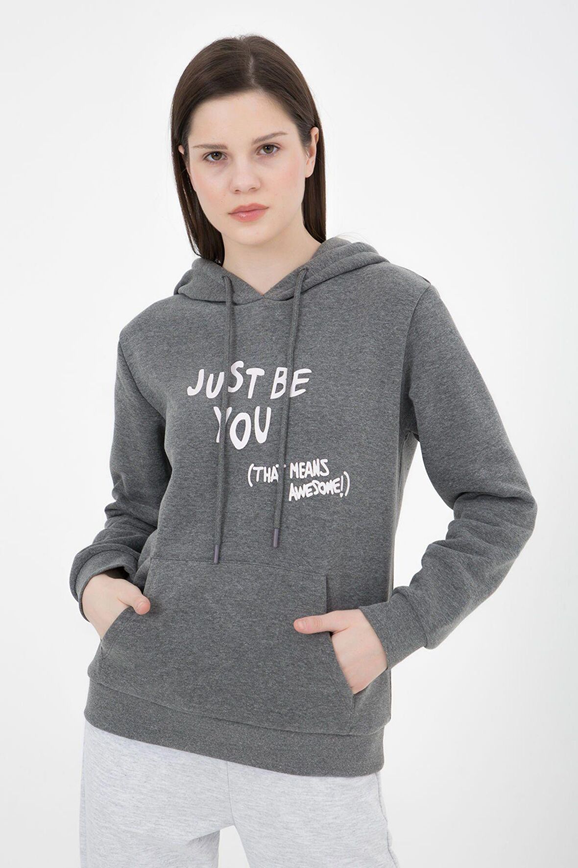 defy's KADIN BASKILI KAPÜŞONLU SWEAT ANTRASİT - M