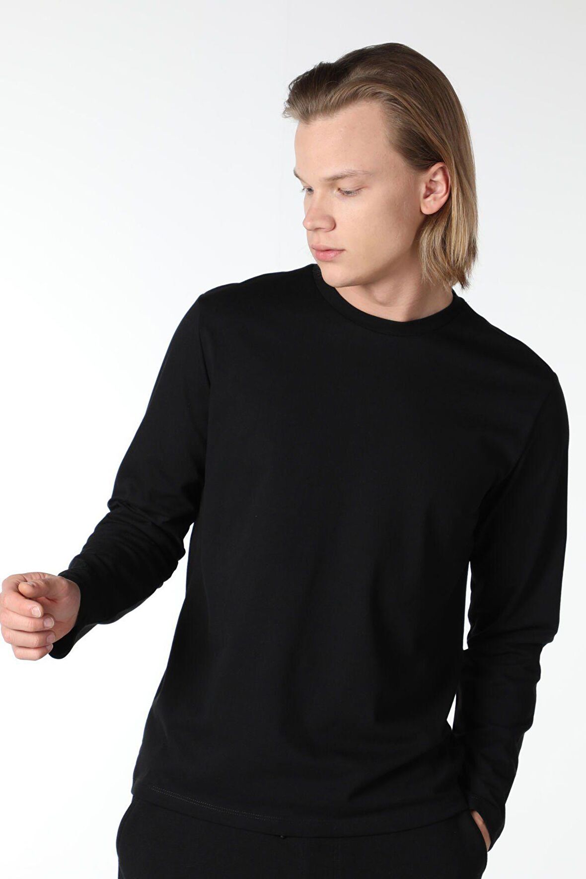 ERKEK UZUN KOLLU BİSİKLET YAKA TİŞÖRT SİYAH - L