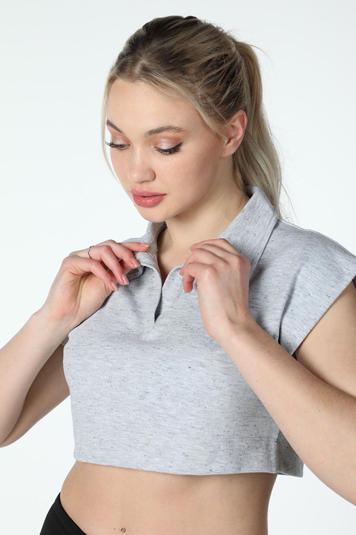 defy's KADIN YAKA DETAYLI CROP KIRÇILLI GRİ - XL