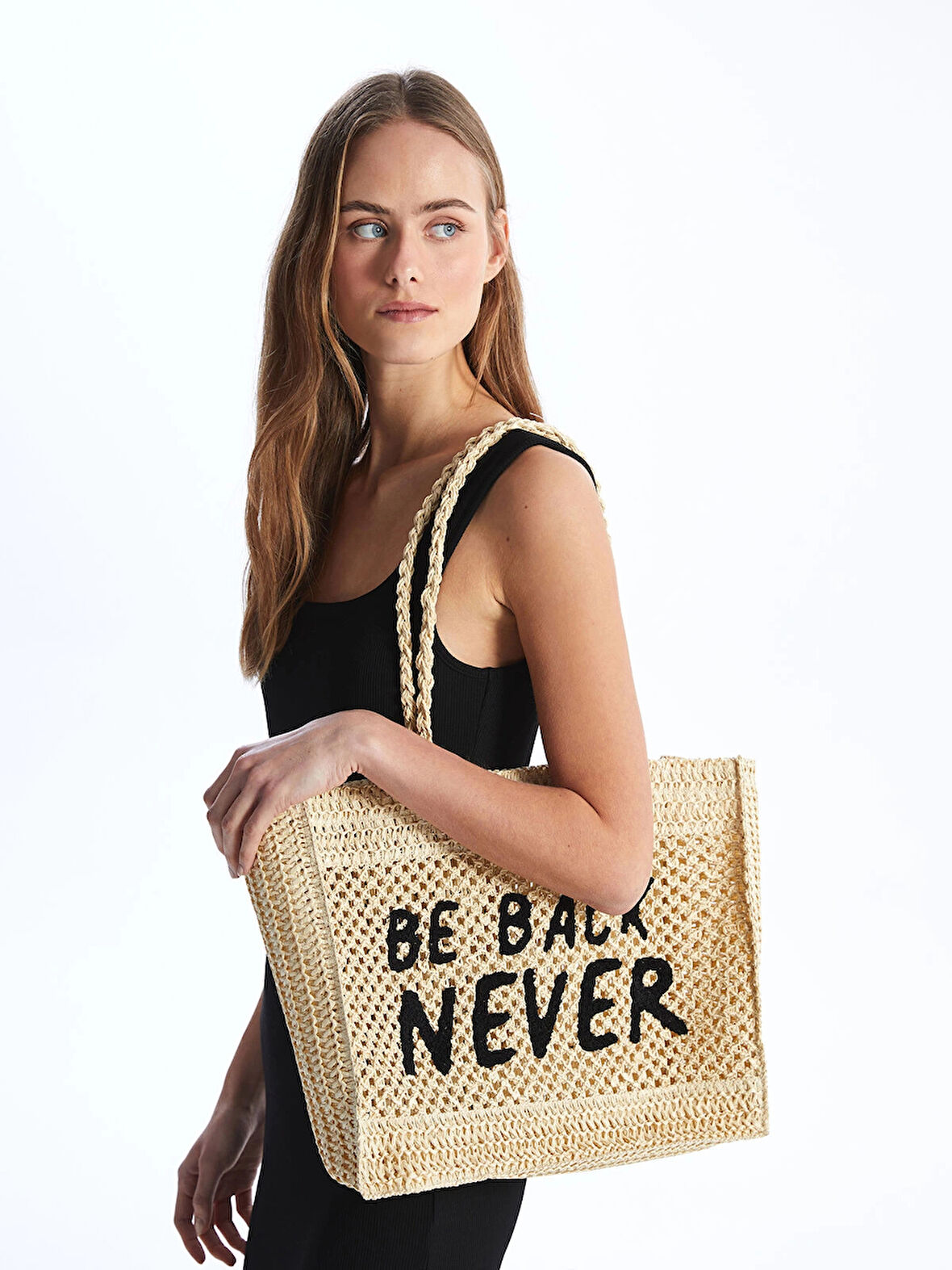 LCW ACCESSORIES EKRU Yazı Baskılı Kadın Hasır Kol Çantası