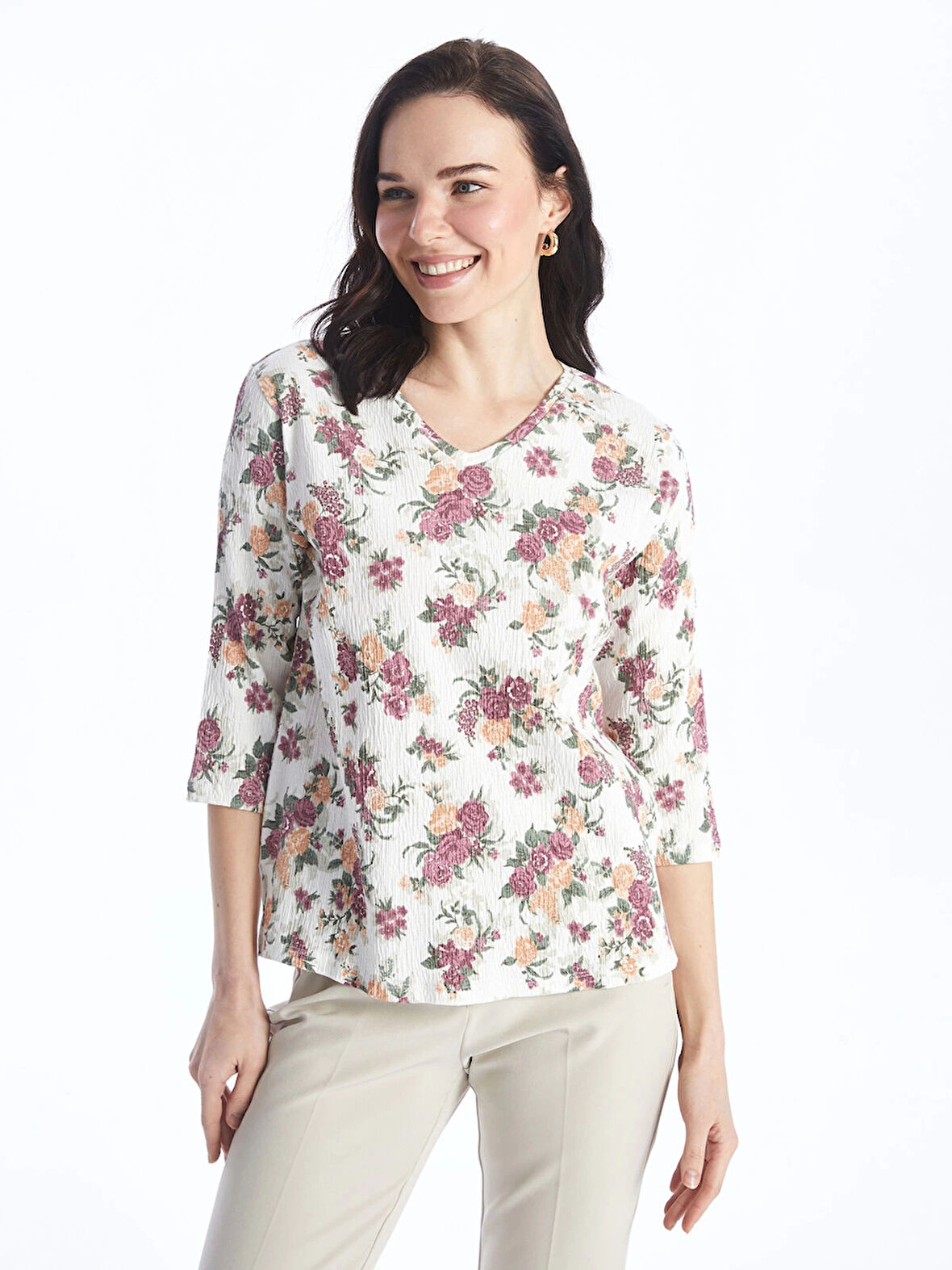 LCW Grace Beyaz V Yaka Çiçekli Kadın Bluz