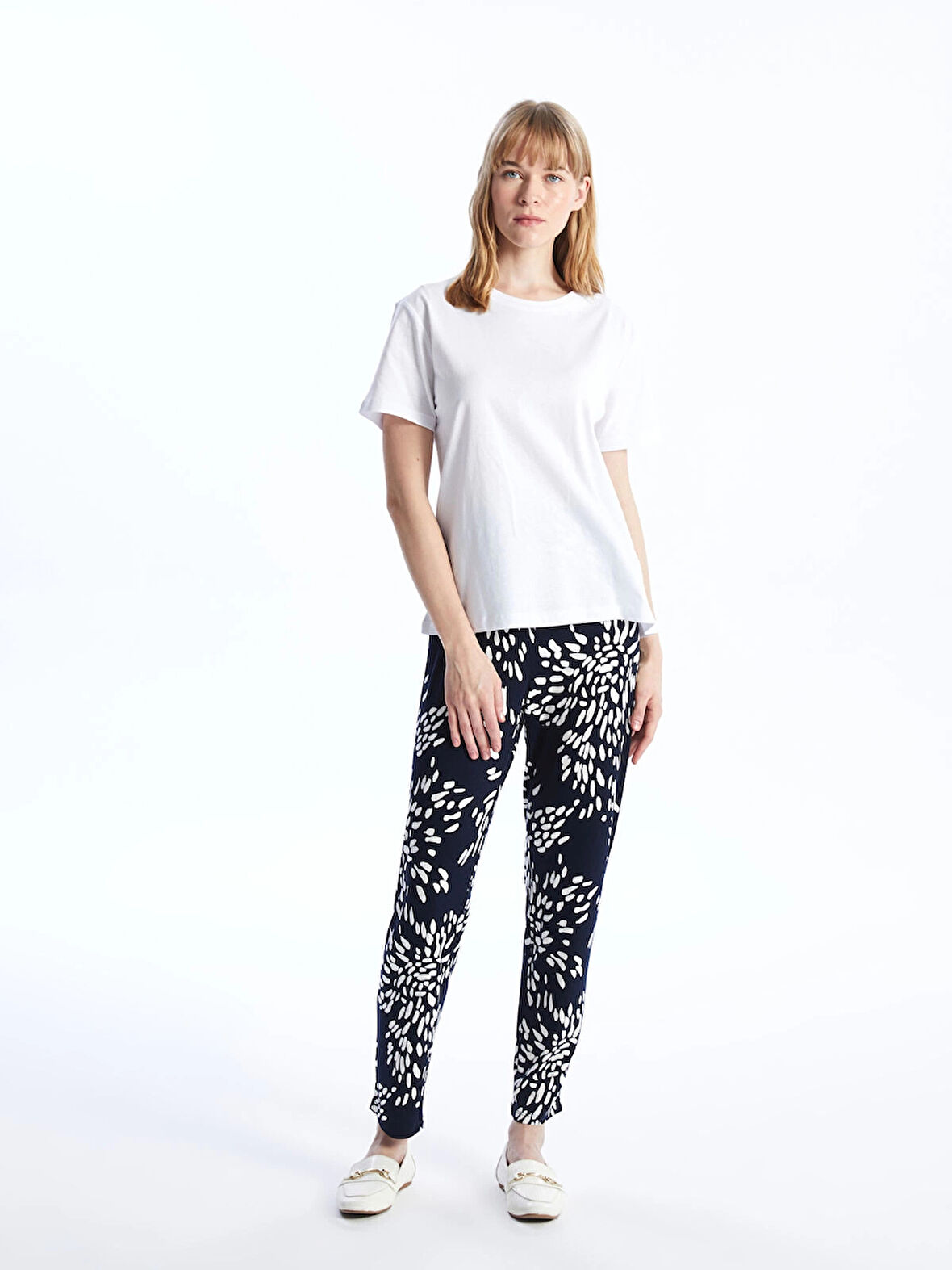 LCWAIKIKI Basic Lacivert Beli Lastikli Rahat Kalıp Desenli Kadın Pantolon