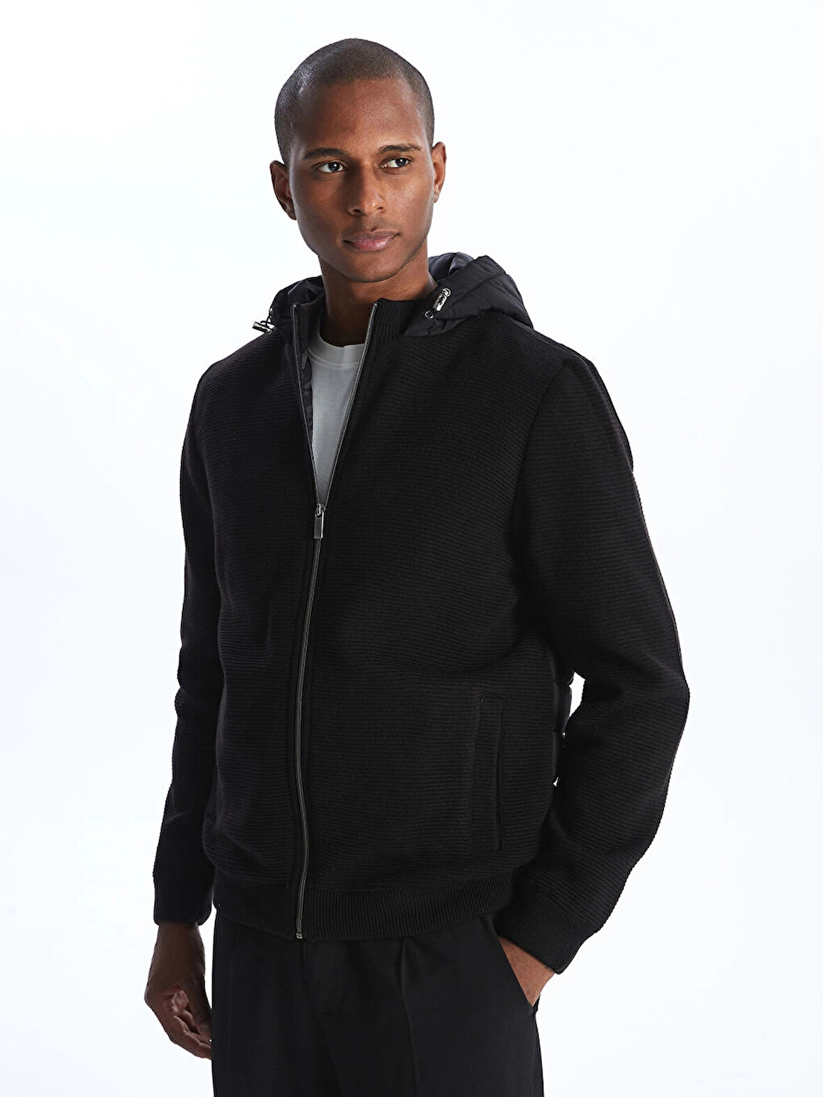 LCW Vision Siyah Standart Kalıp Kapüşonlu Erkek Triko Hırka