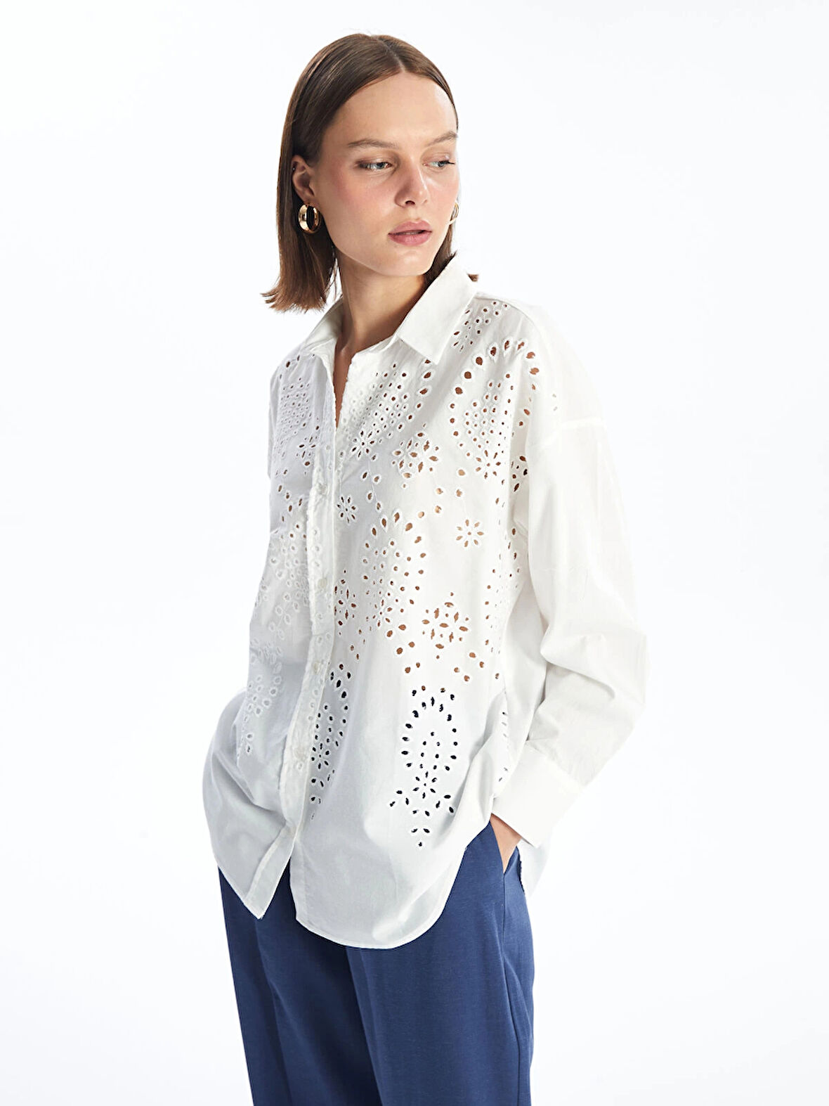 LCW Vision Beyaz Kendinden Desenli Uzun Kollu Oversize Kadın Gömlek